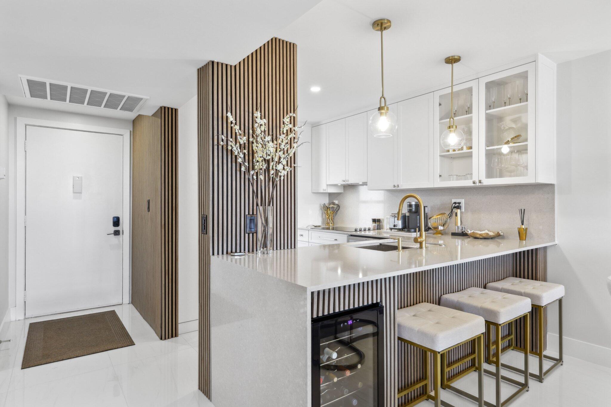 13 Royal Palm Way 5020