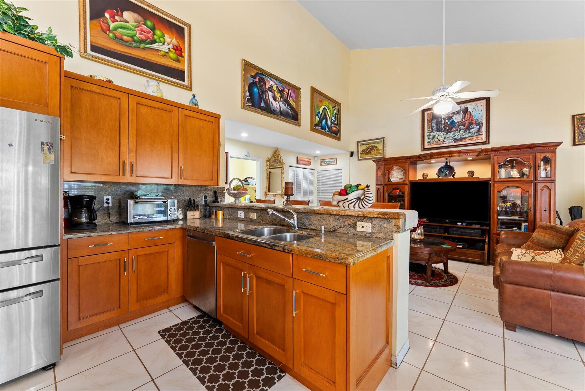 5600 NW 38th Terrace