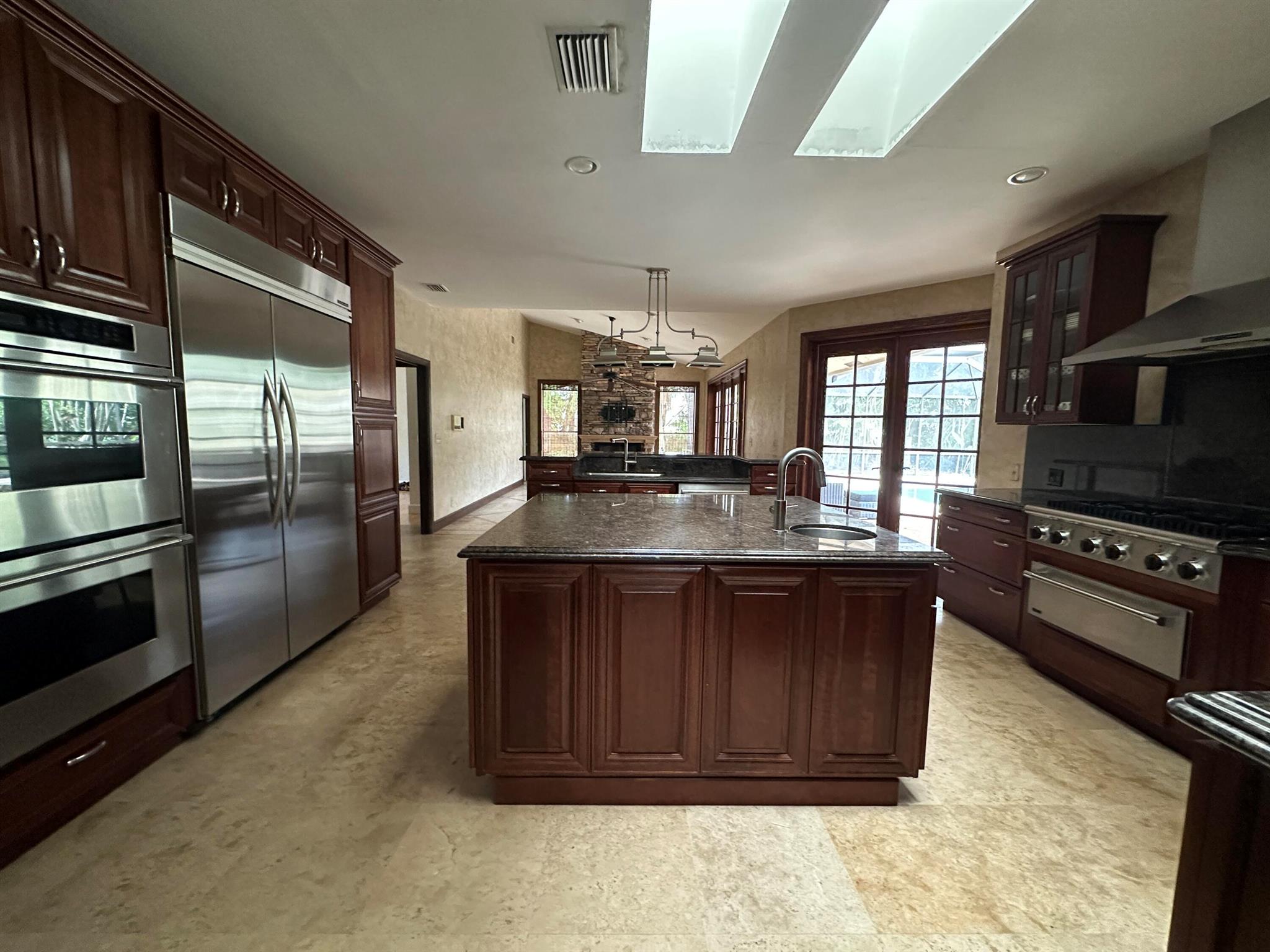 1985 Parkside Circle S