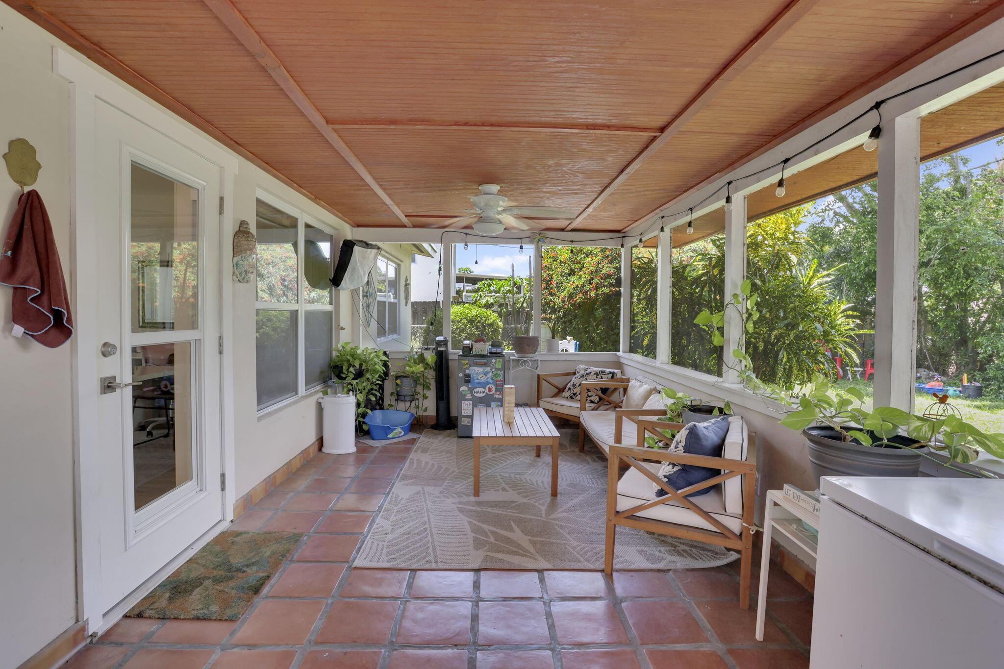 1707 High Ridge Road