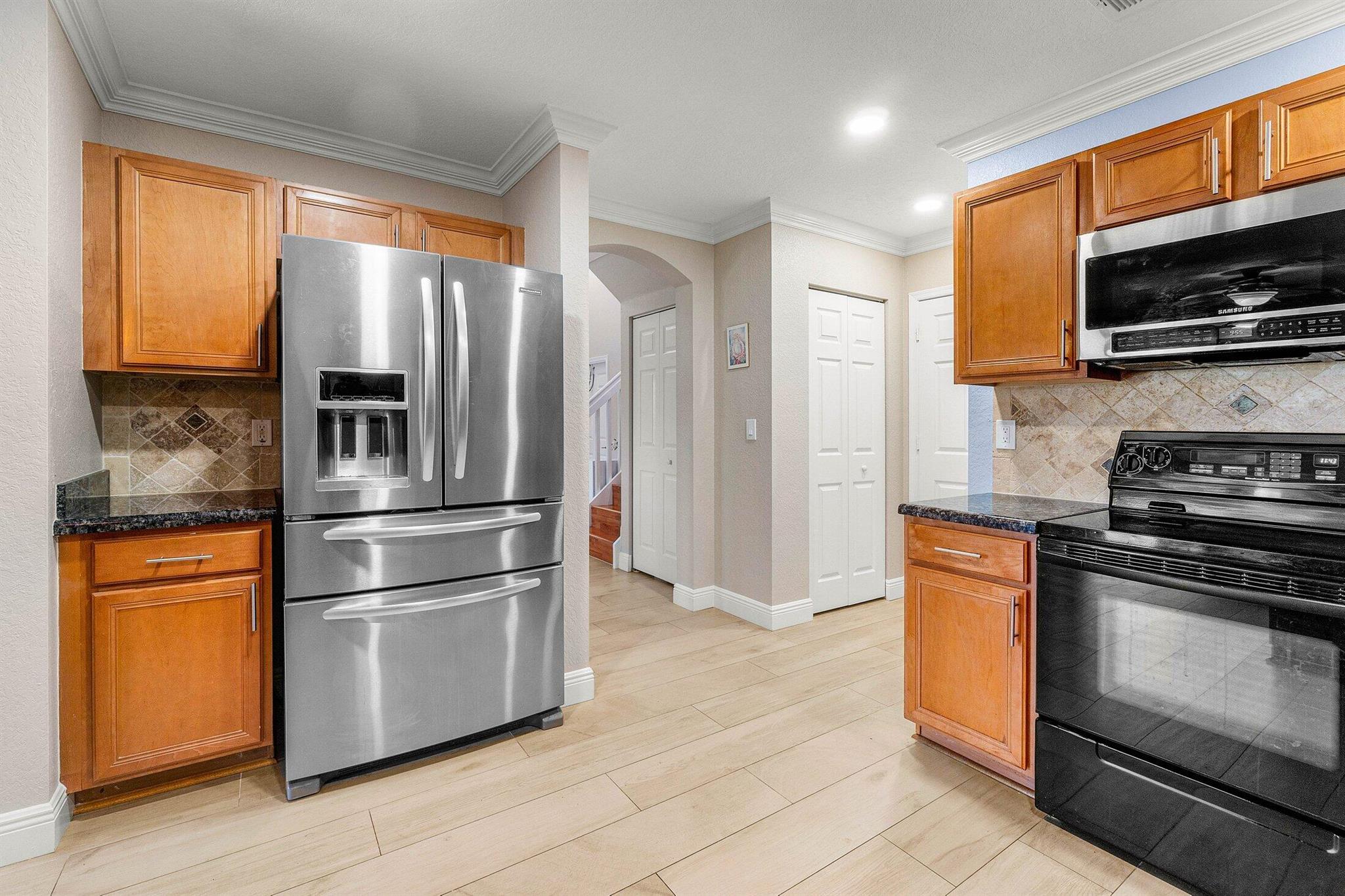 6188 Spring Isles Boulevard