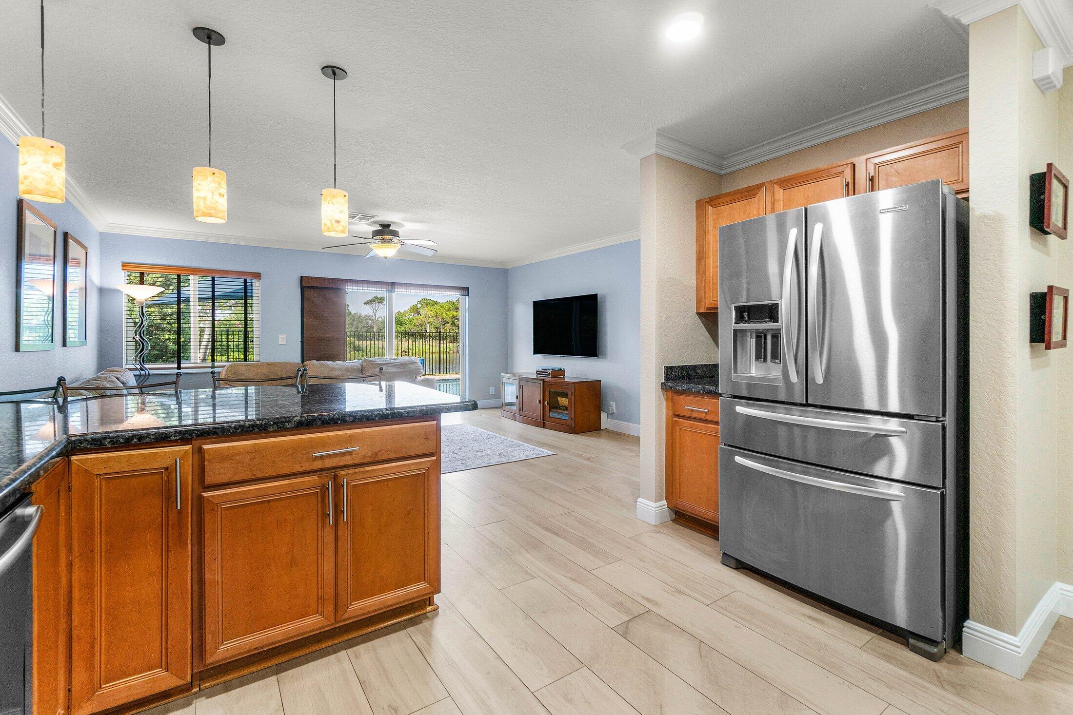 6188 Spring Isles Boulevard