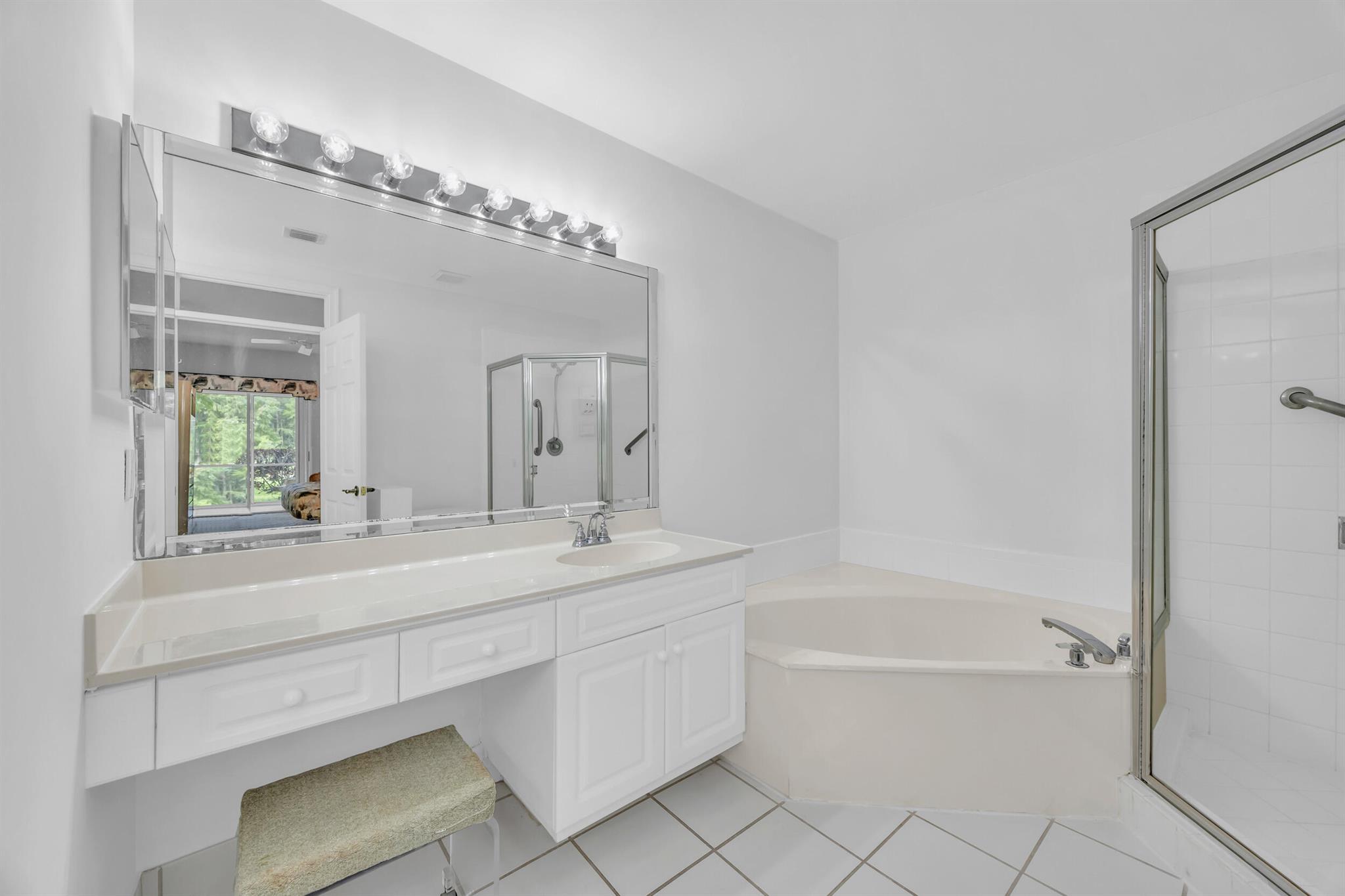 10172 Andover Coach Circle G2