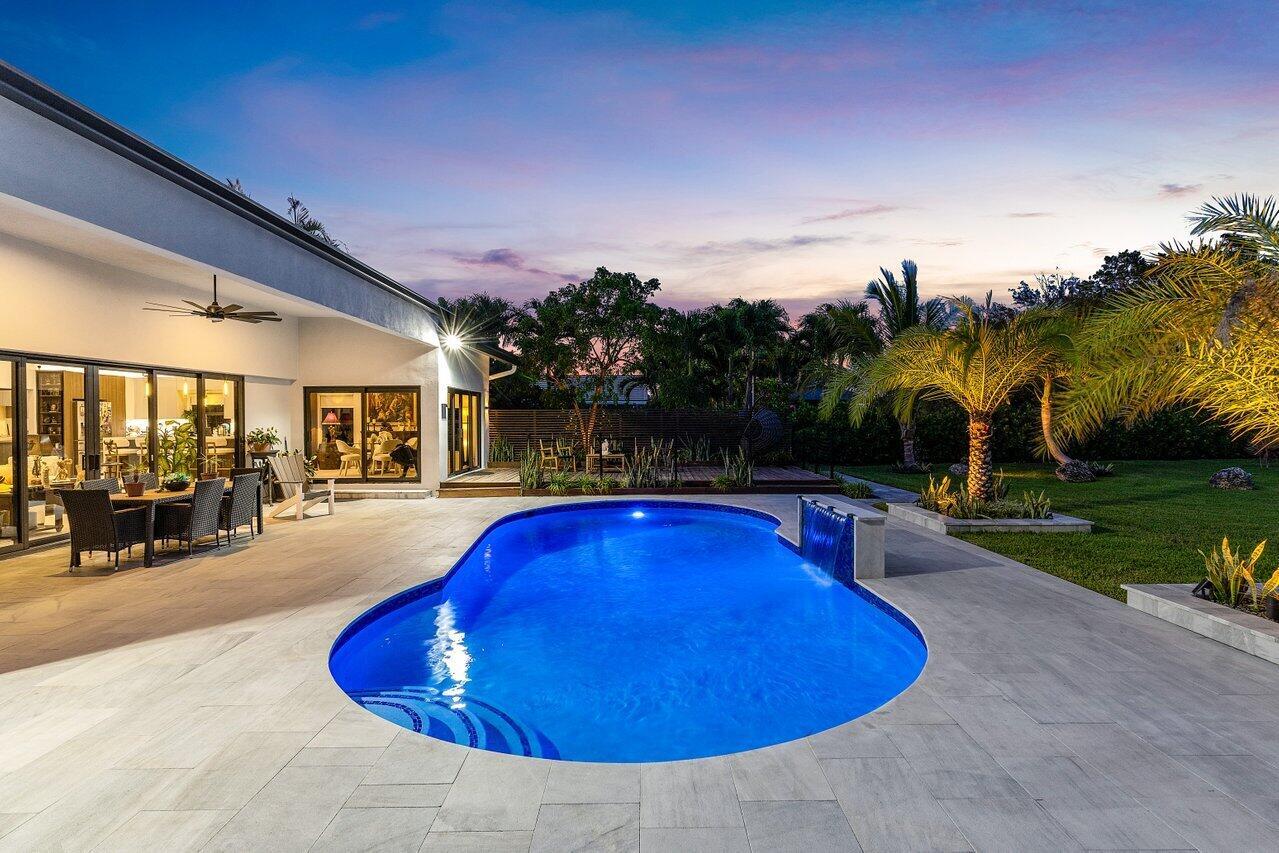 5950 NW 4th Avenue