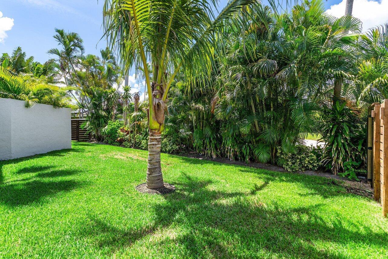 5950 NW 4th Avenue