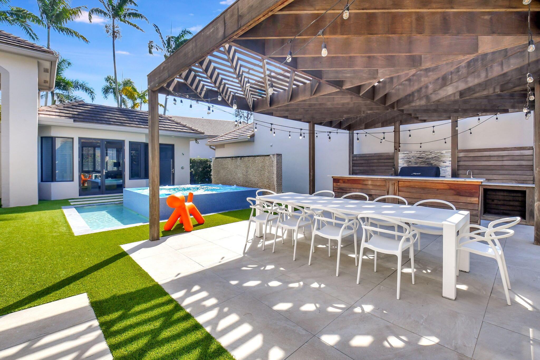 2467 NW 62nd Street