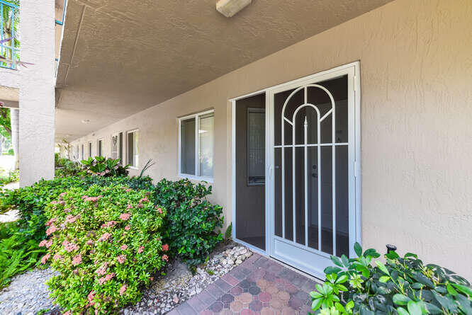 5749 Gemstone Court 105