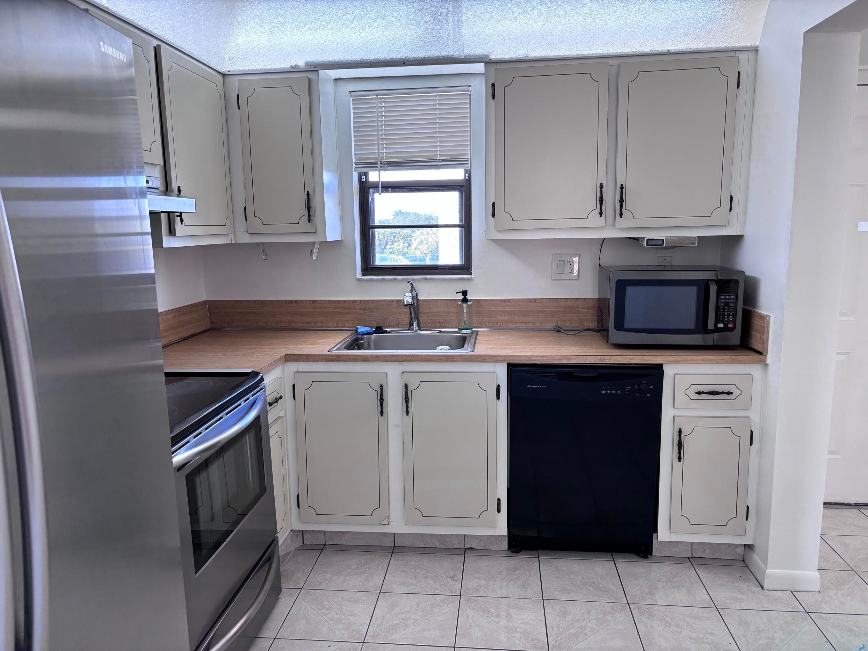 9370 SW 8th Street 407, Boca Raton Unit: 407