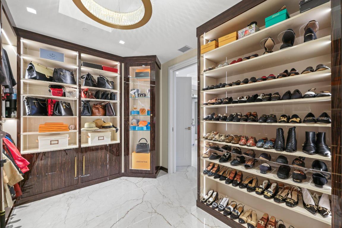 17749 Collins Avenue Ts 3901/3902