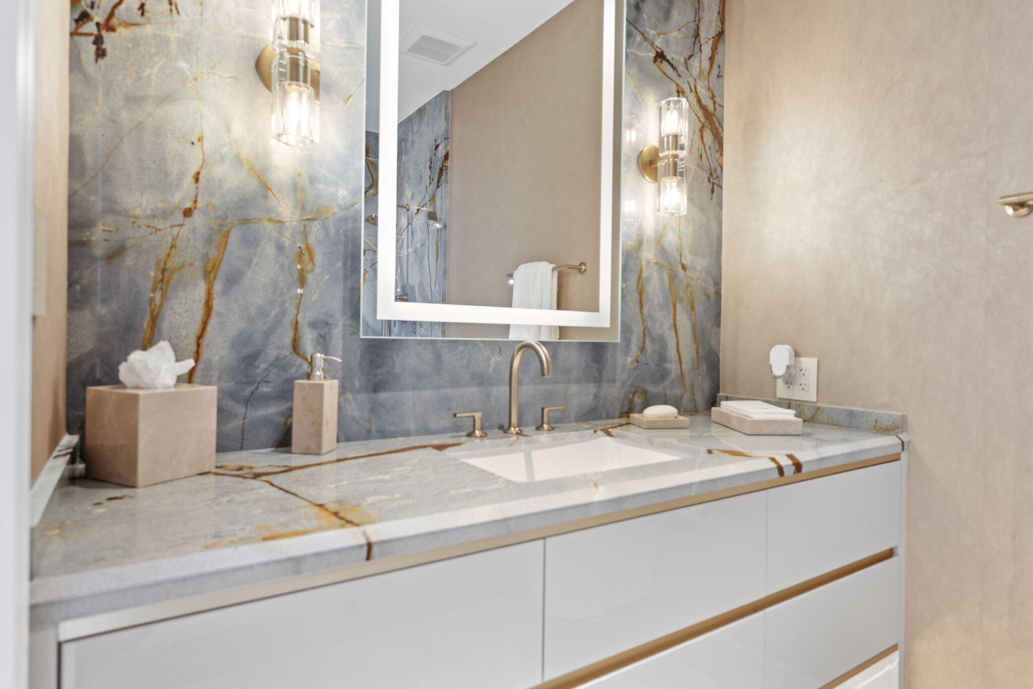 17749 Collins Avenue Ts 3901/3902