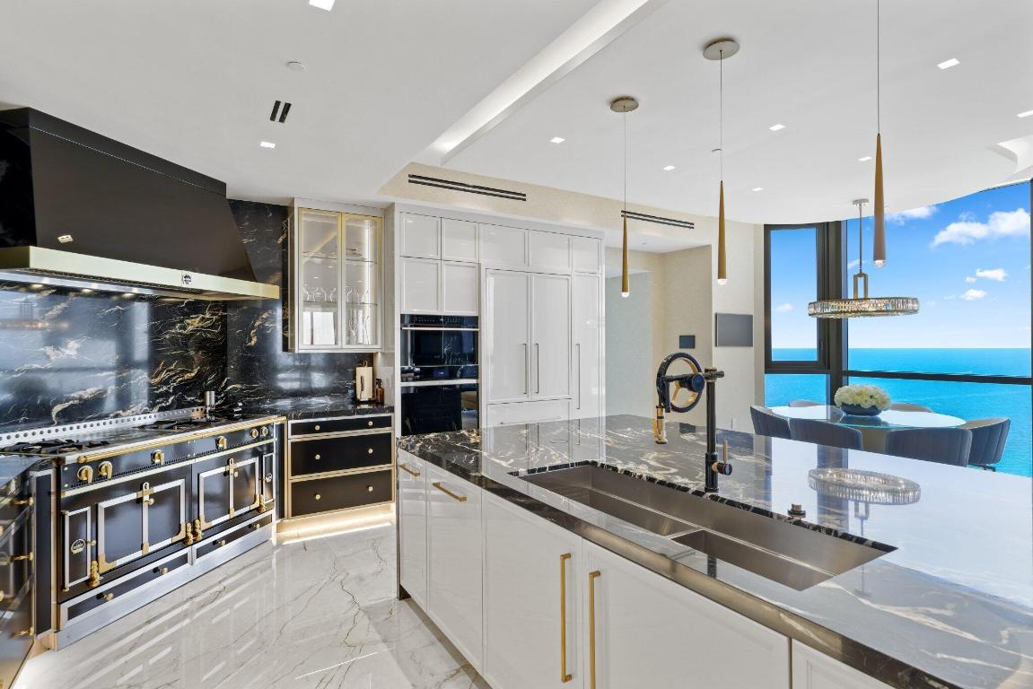 17749 Collins Avenue Ts 3901/3902