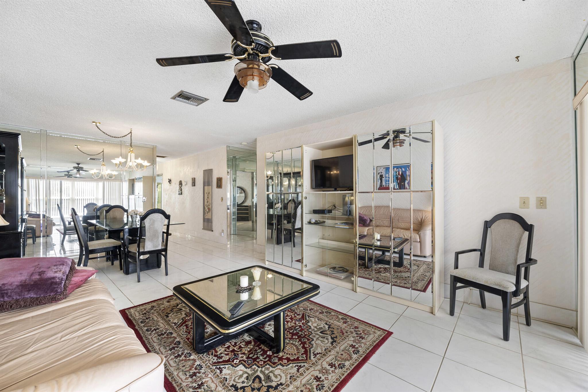 2530 Black Olive Boulevard 201