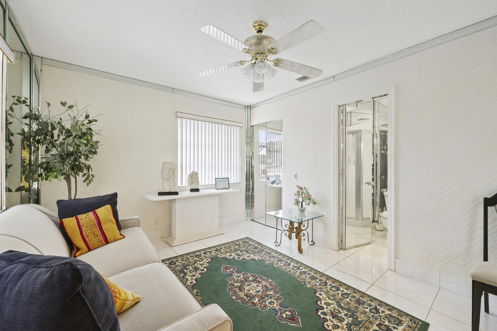 2530 Black Olive Boulevard 201