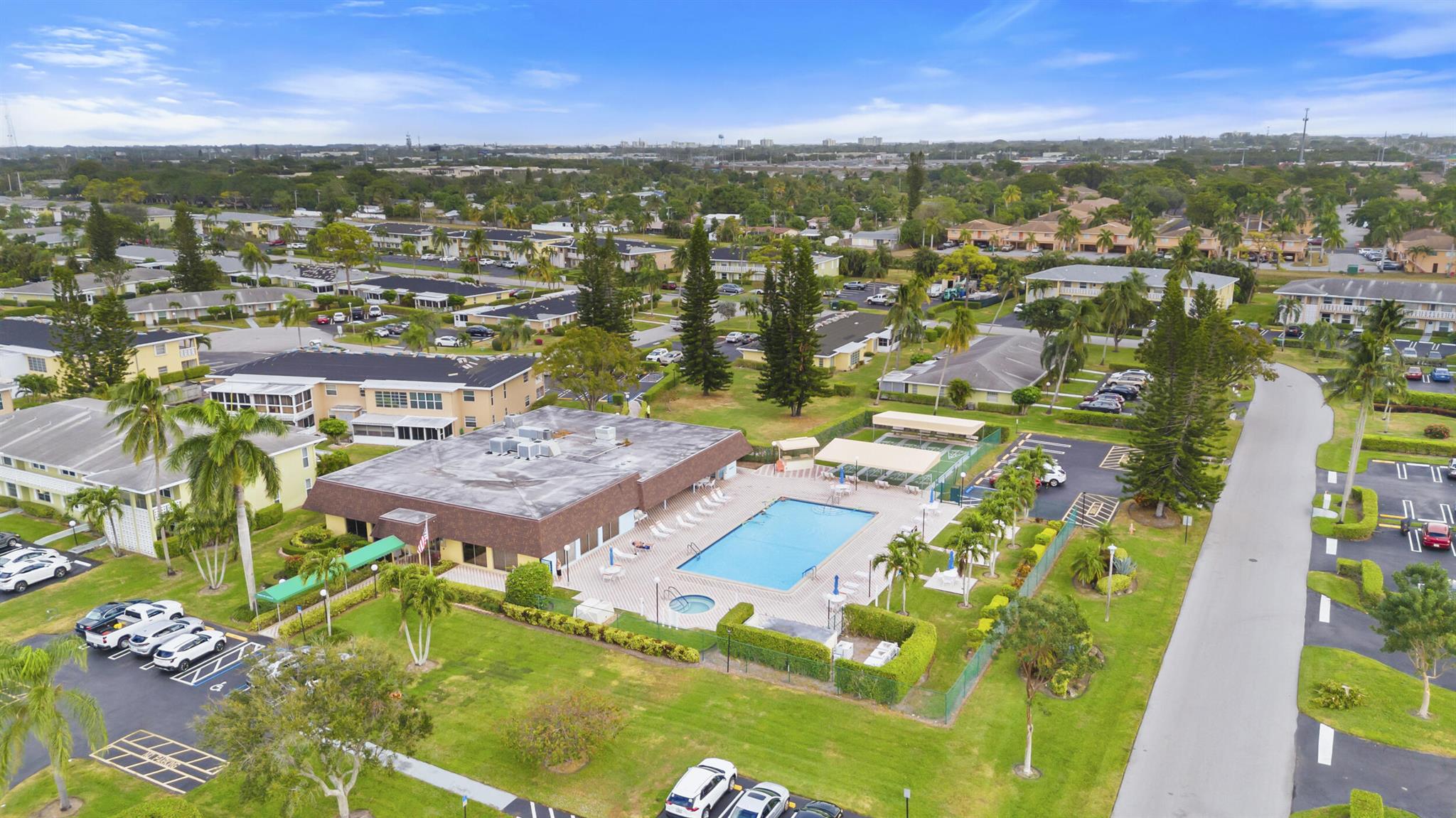 2530 Black Olive Boulevard 201