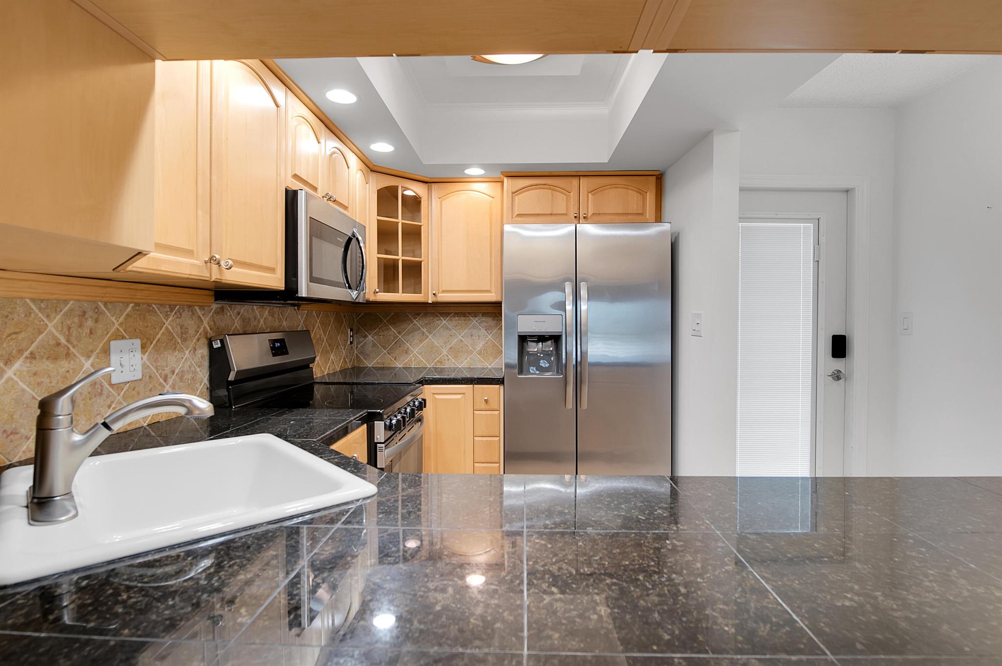 2731 NE 14th St Causeway 314