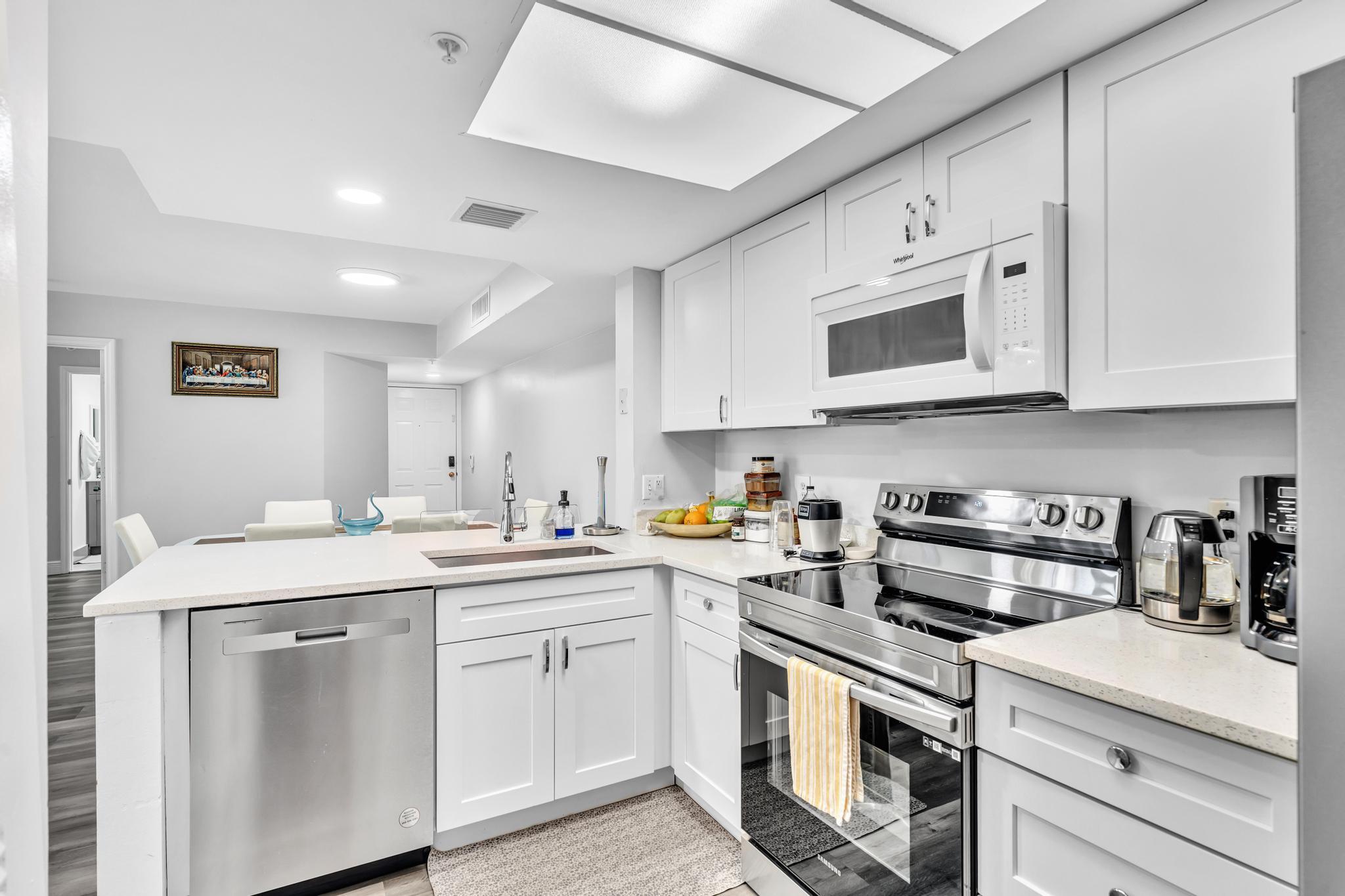 5011 Wiles Road 206