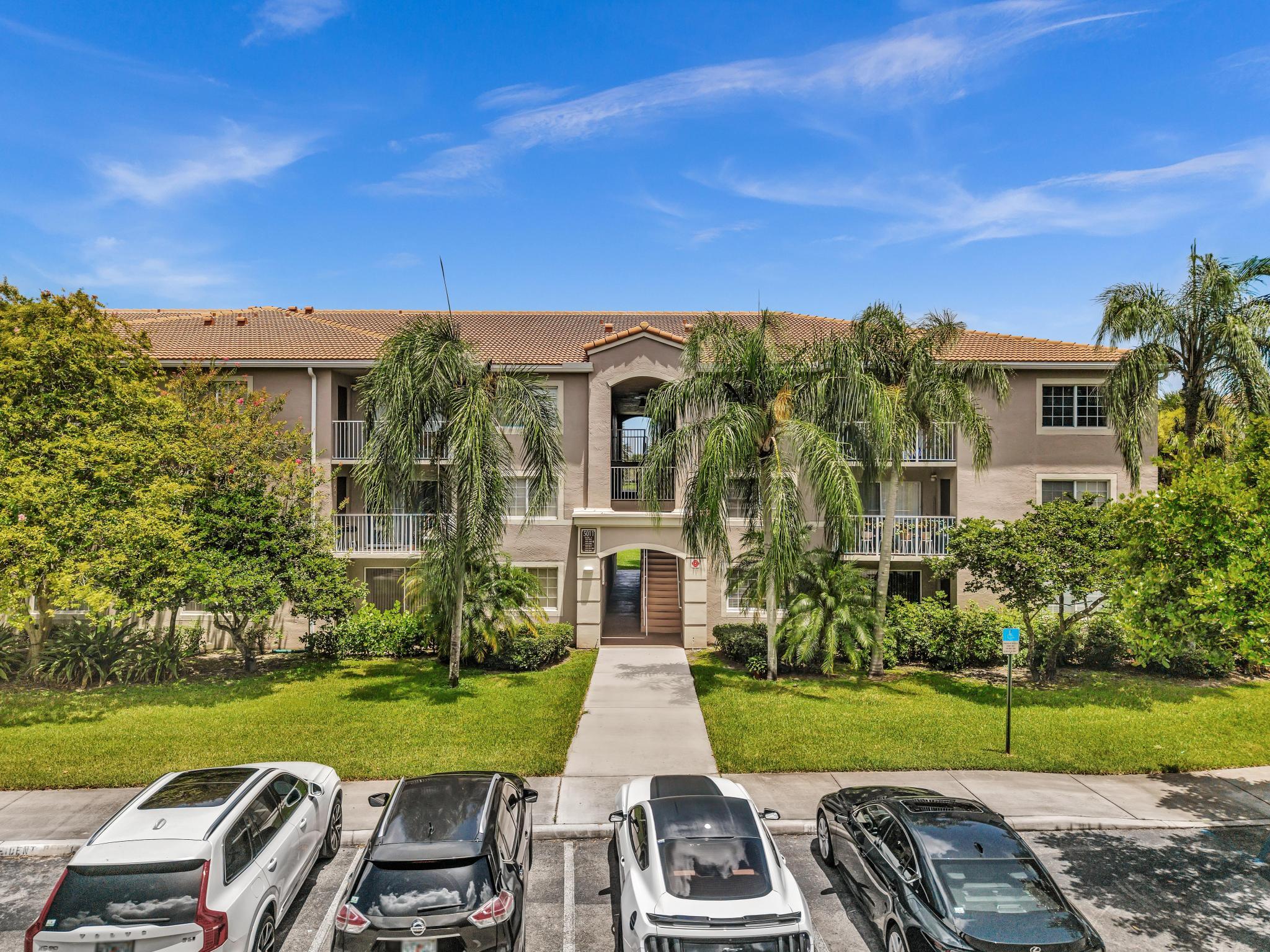 5011 Wiles Road 206