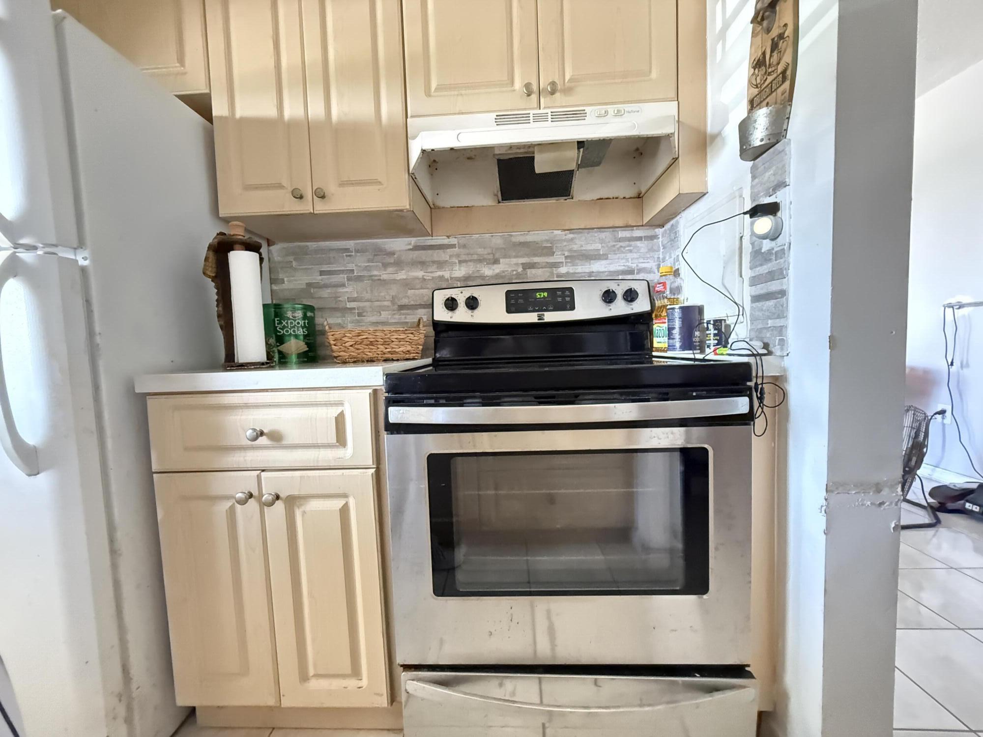 17001 NE 13th Avenue 205, Miami Unit: 205