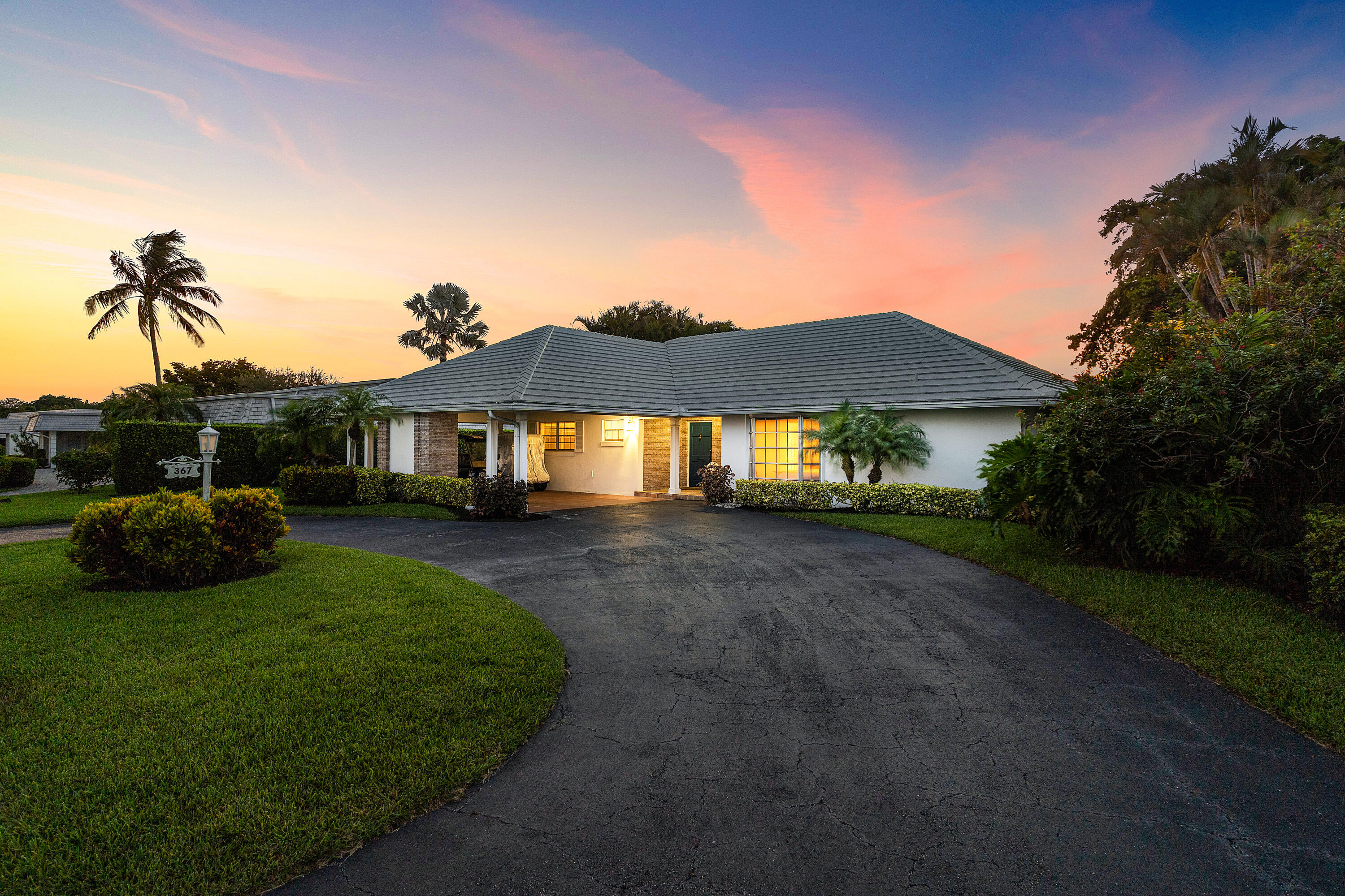 367 Villa Drive S