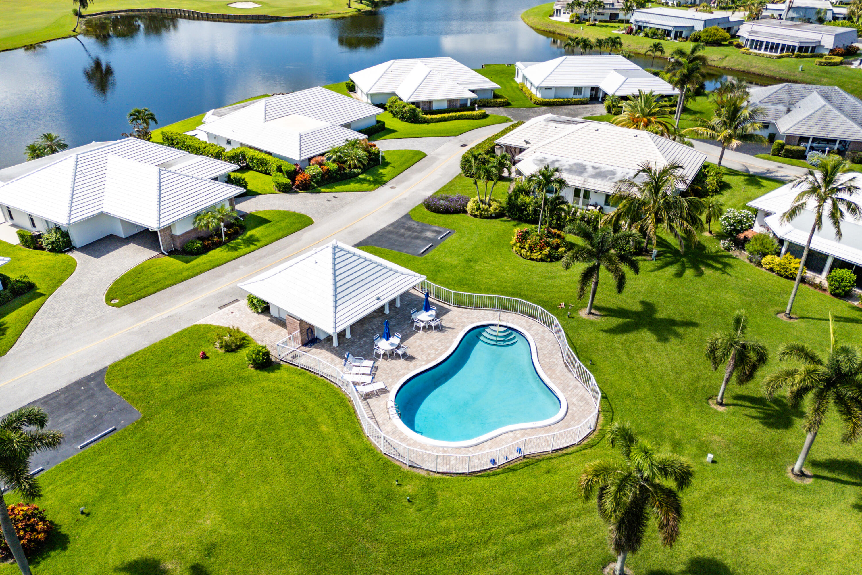 367 Villa Drive S