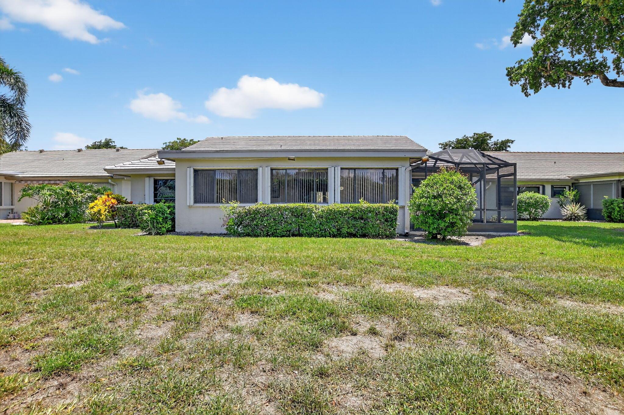 6581 Casabella Lane