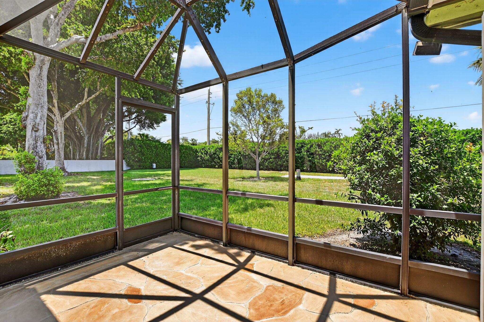 6581 Casabella Lane