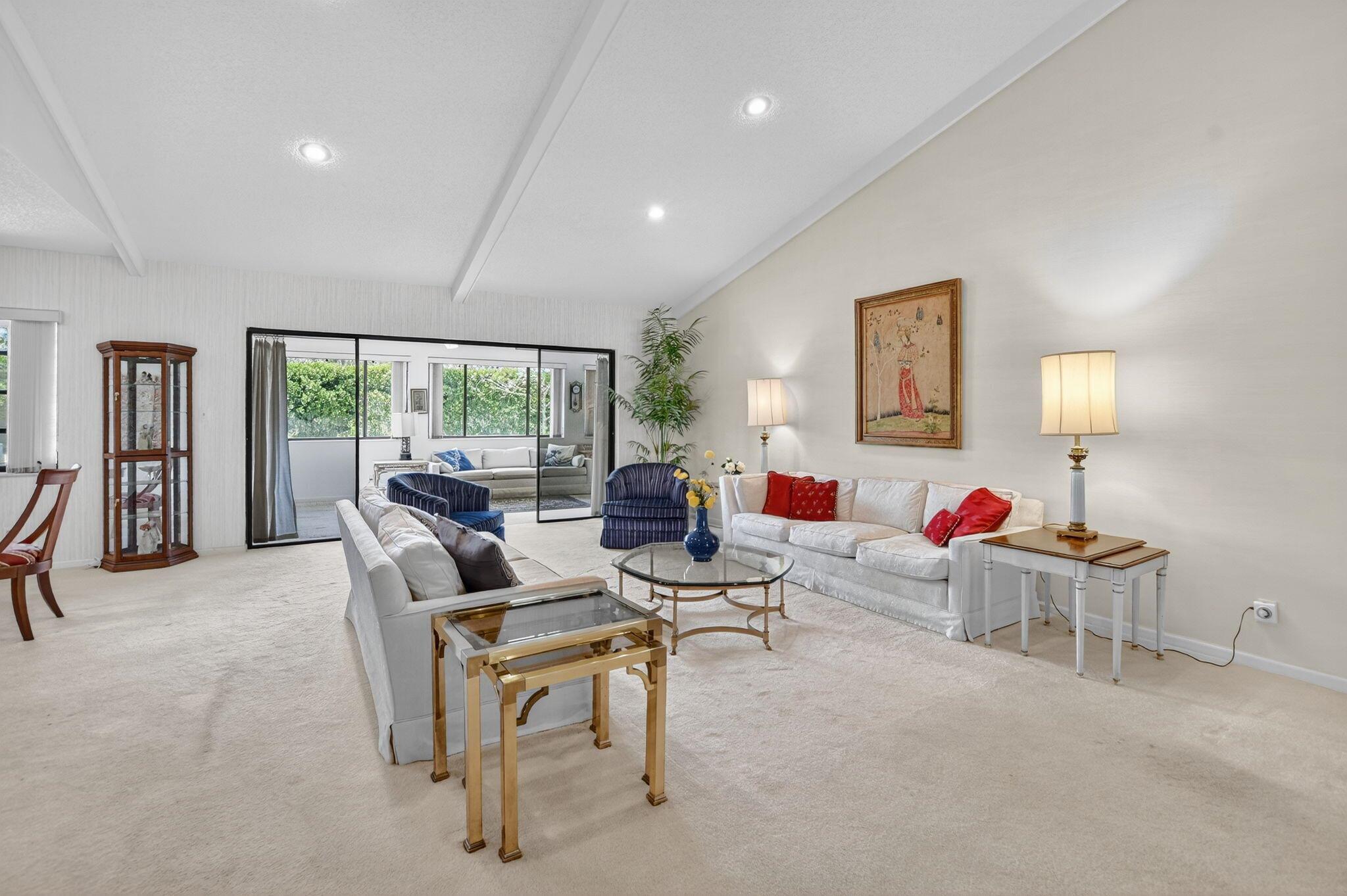 6581 Casabella Lane