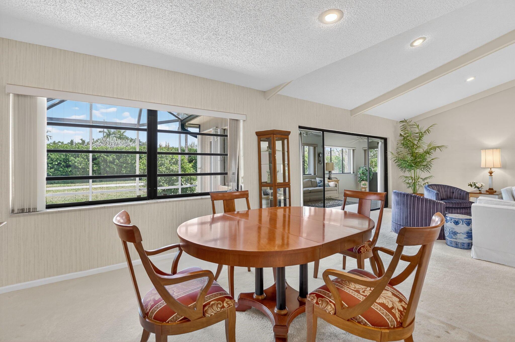 6581 Casabella Lane