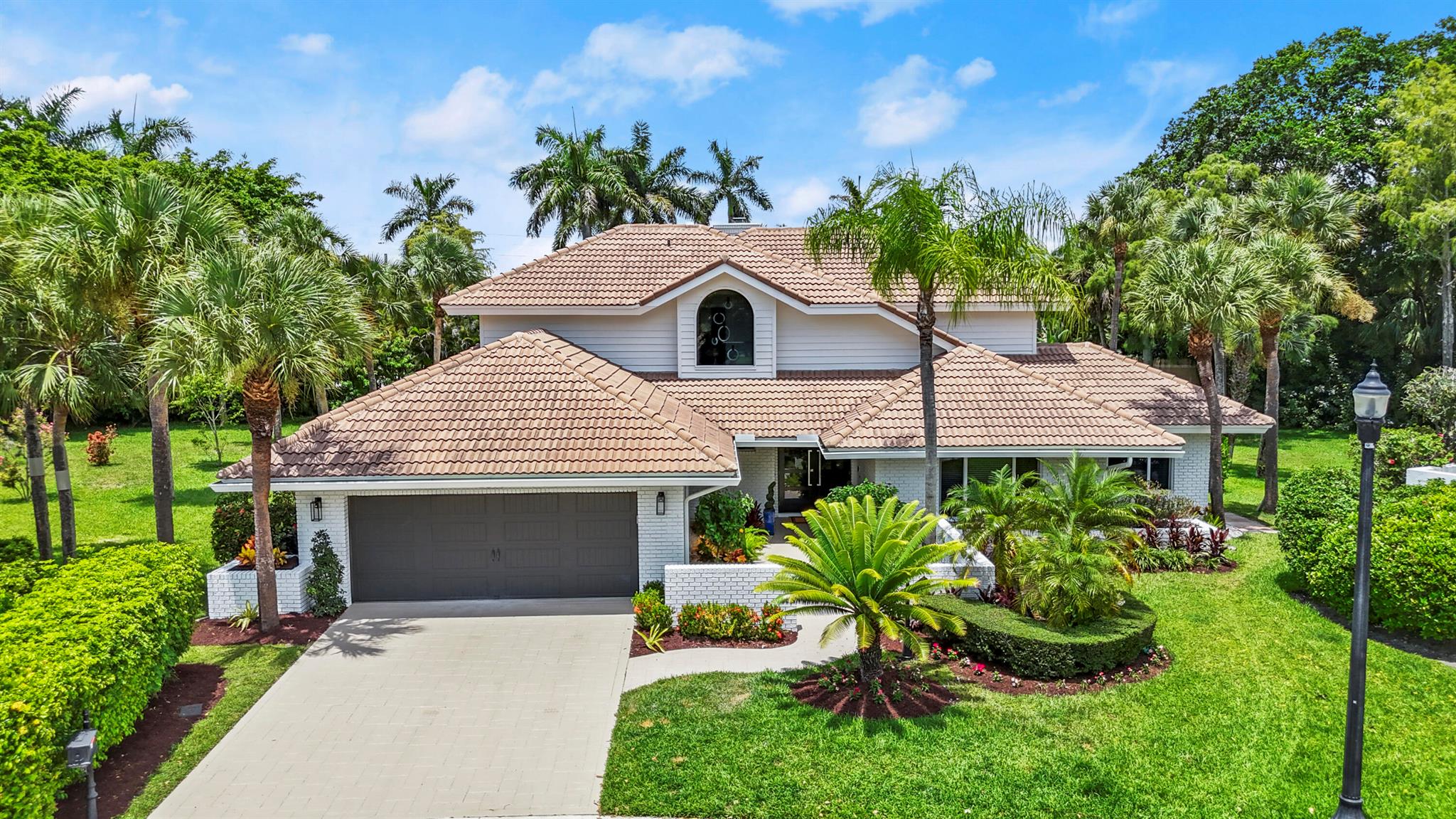 2235 SW 12th Place