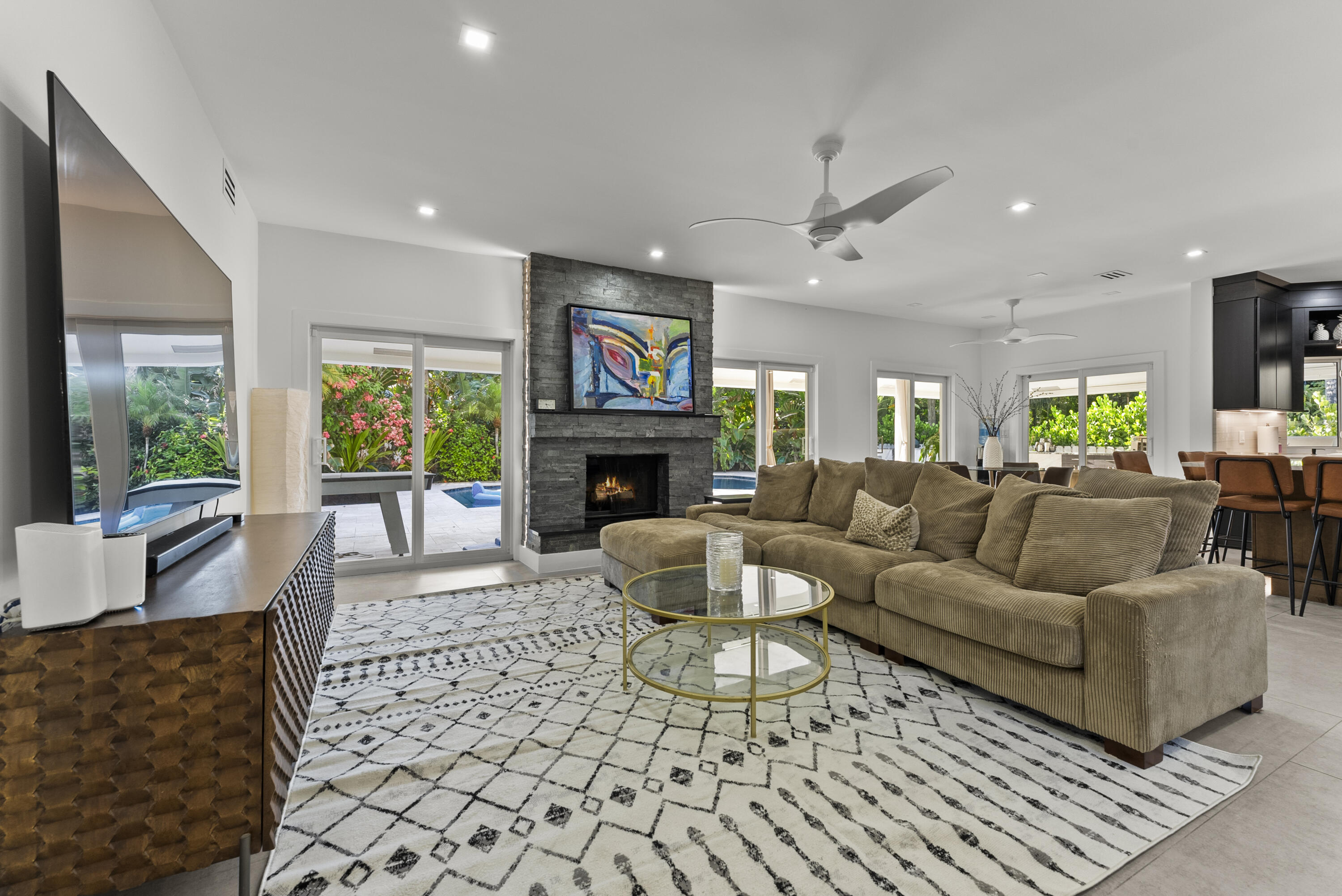 2235 SW 12th Place