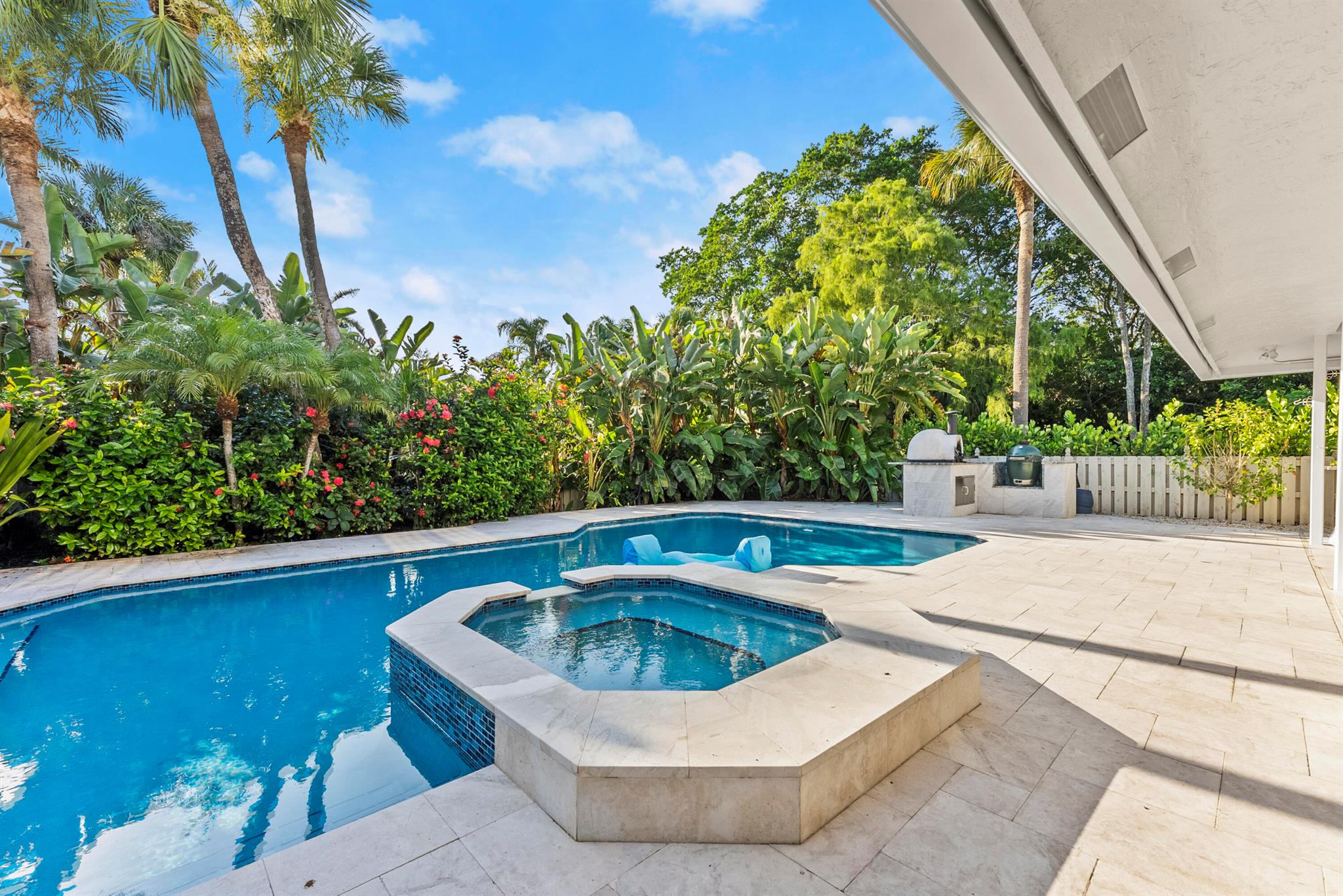 2235 SW 12th Place