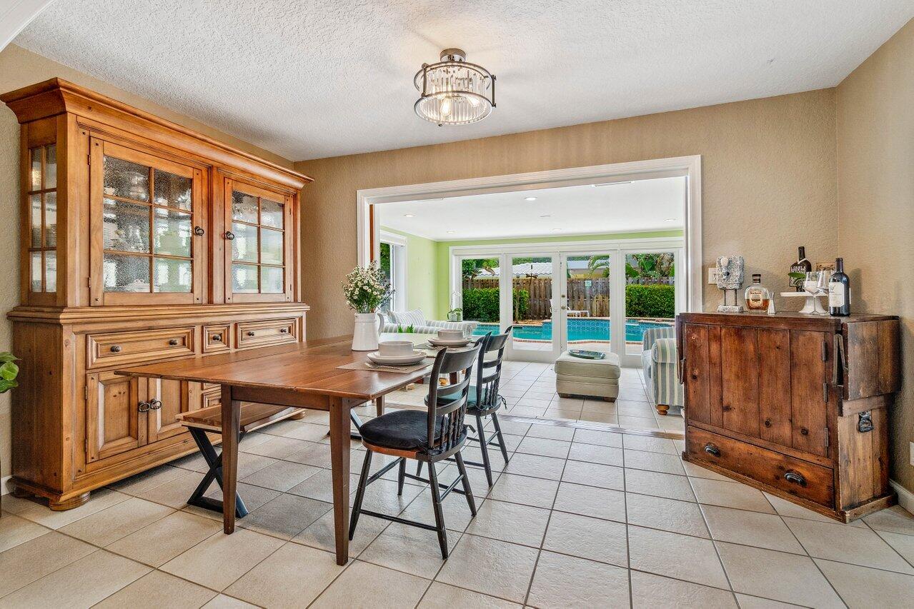 5131 NE 27th Terrace