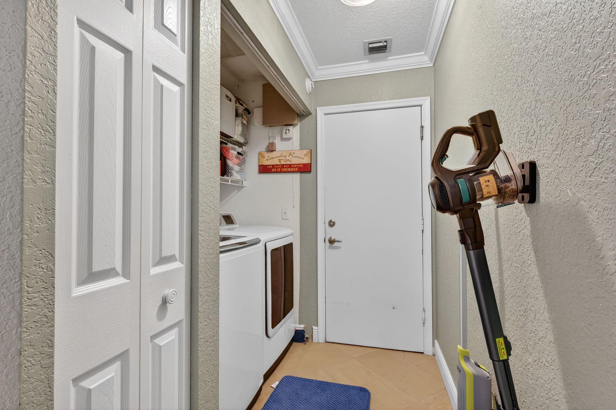 5565 American Circle