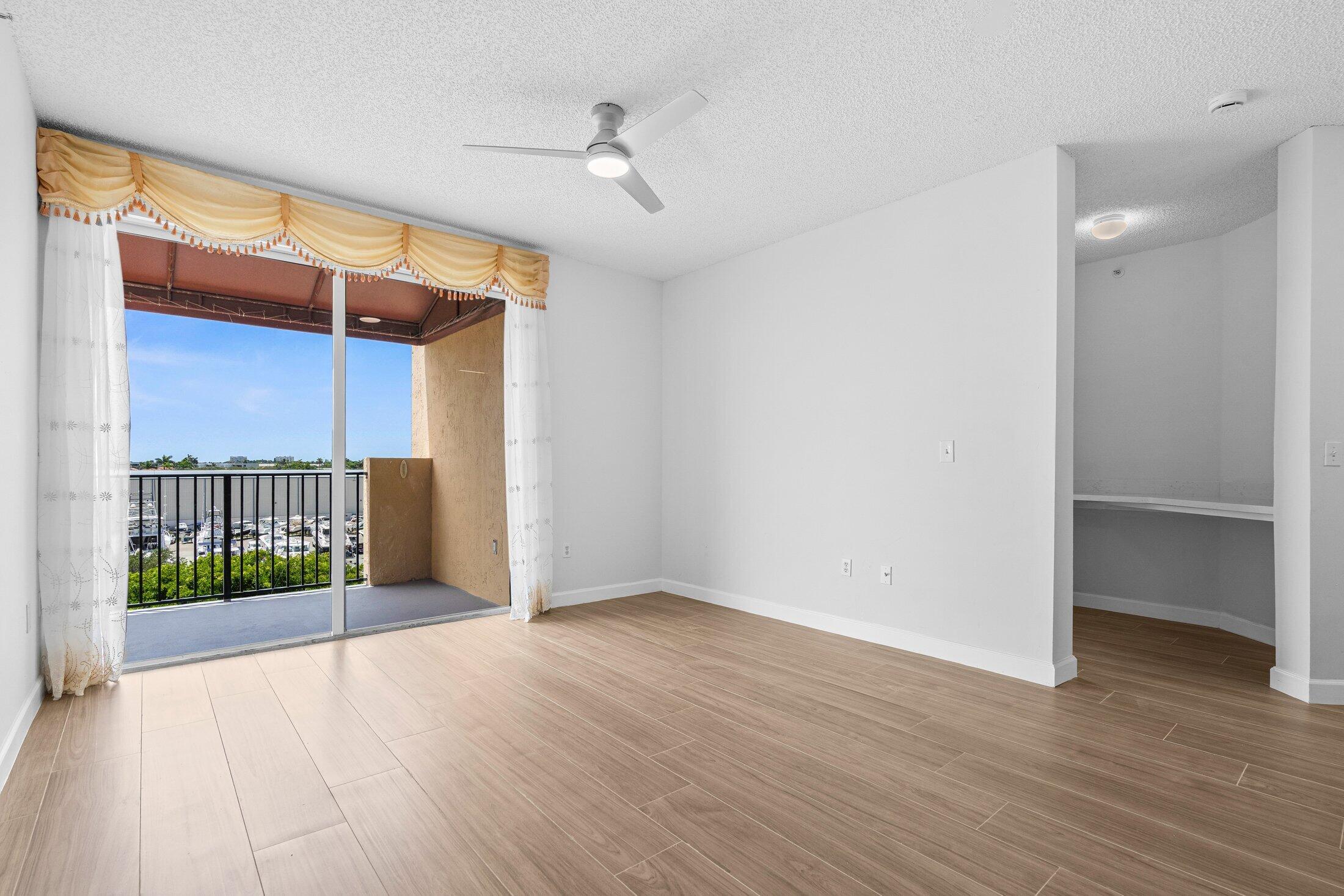 1000 Scotia Drive 604