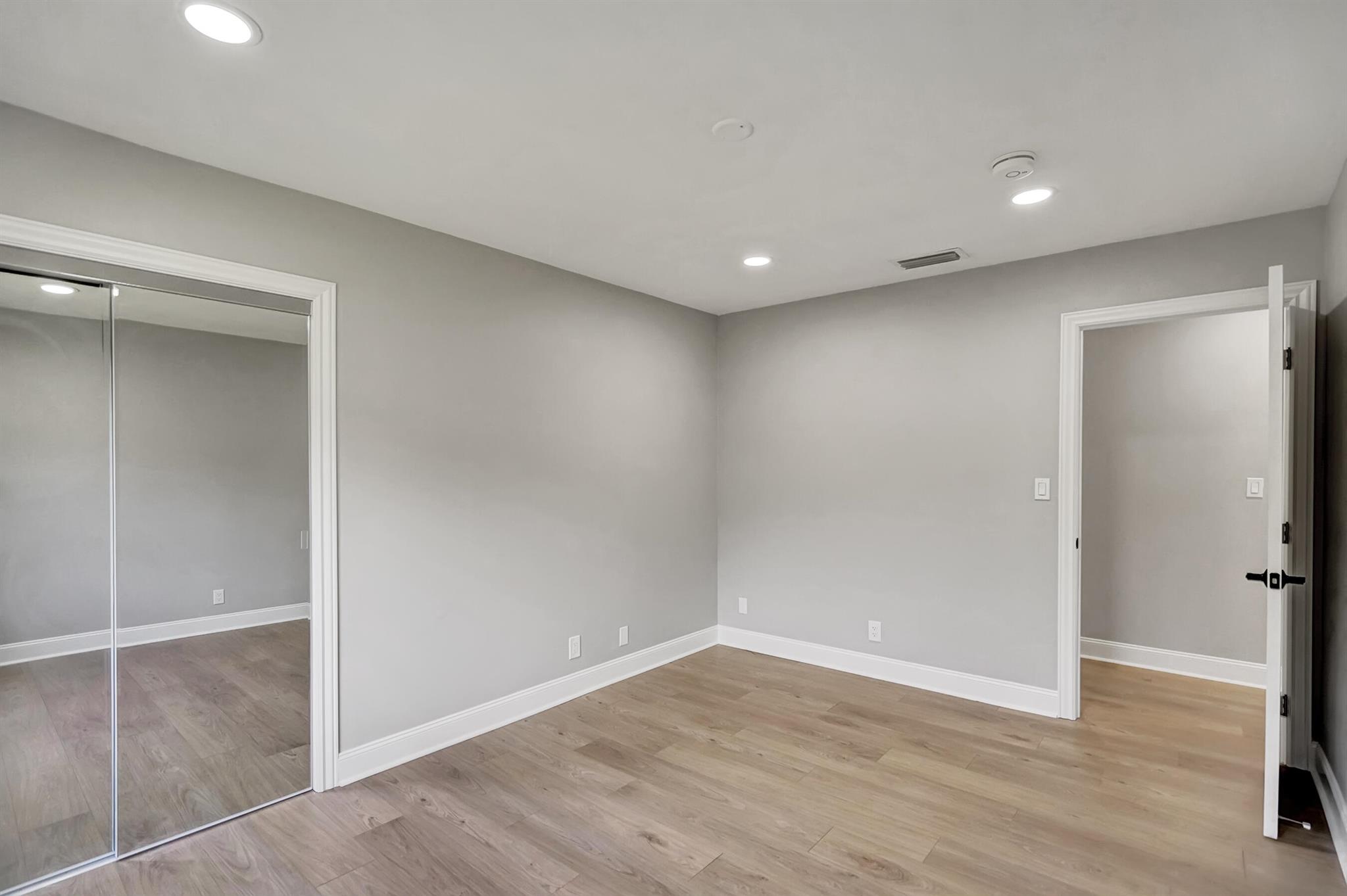 2960 NW 87th Terrace