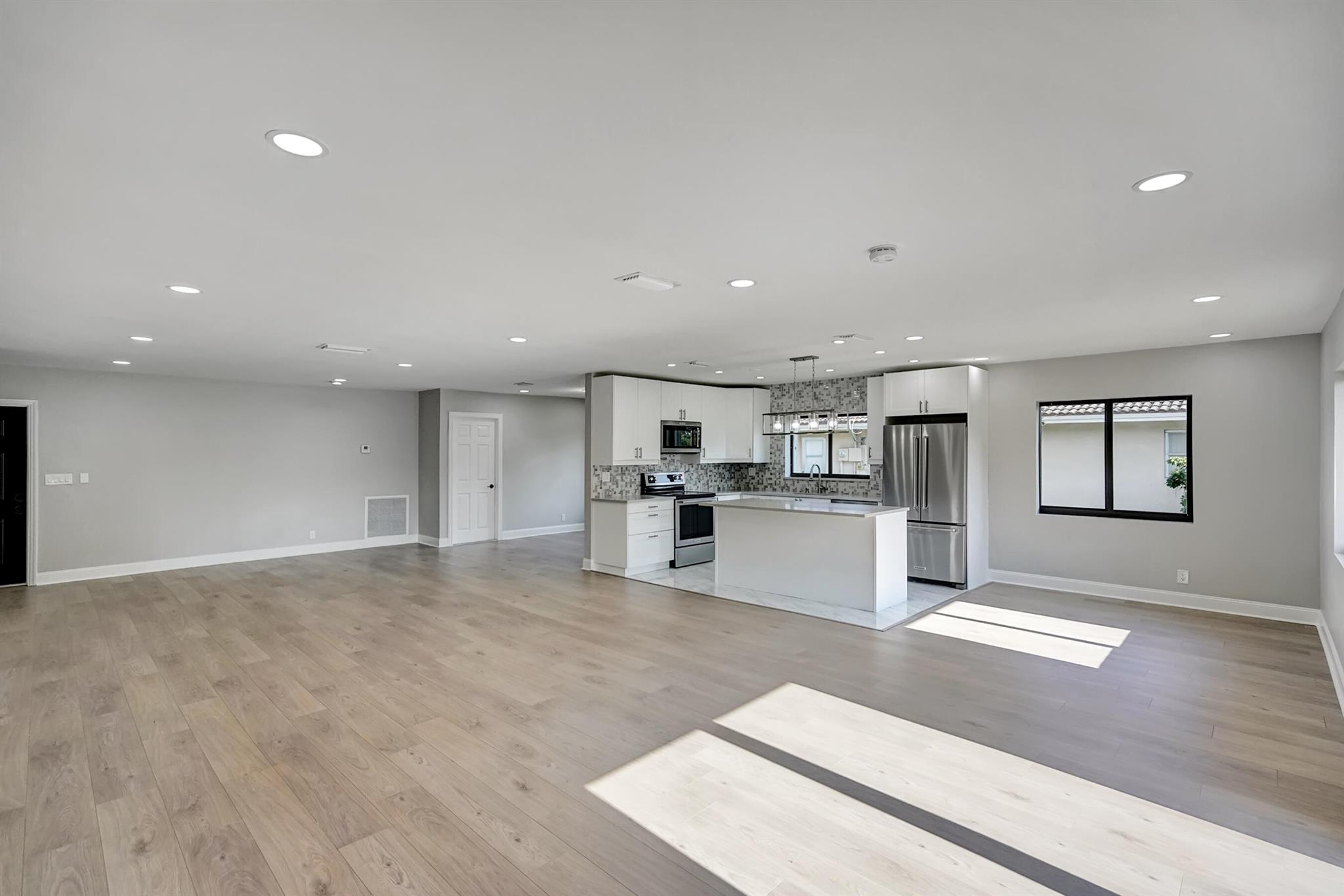 2960 NW 87th Terrace