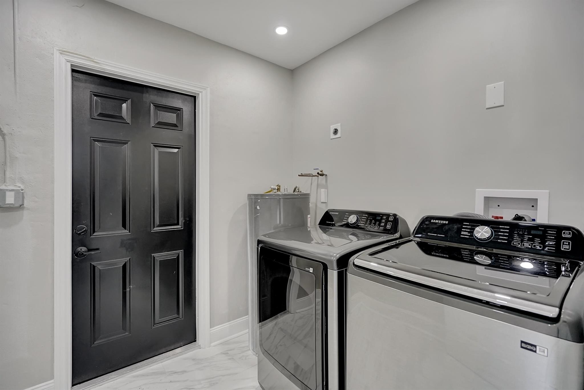 2960 NW 87th Terrace