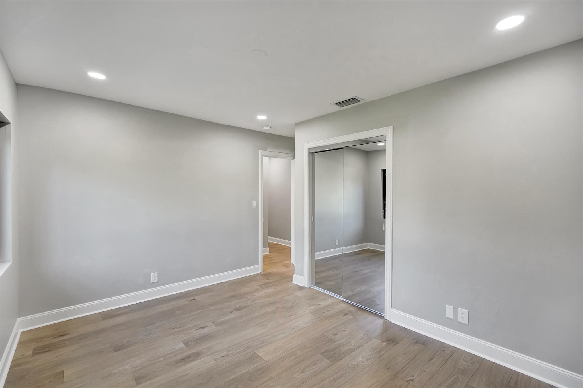 2960 NW 87th Terrace