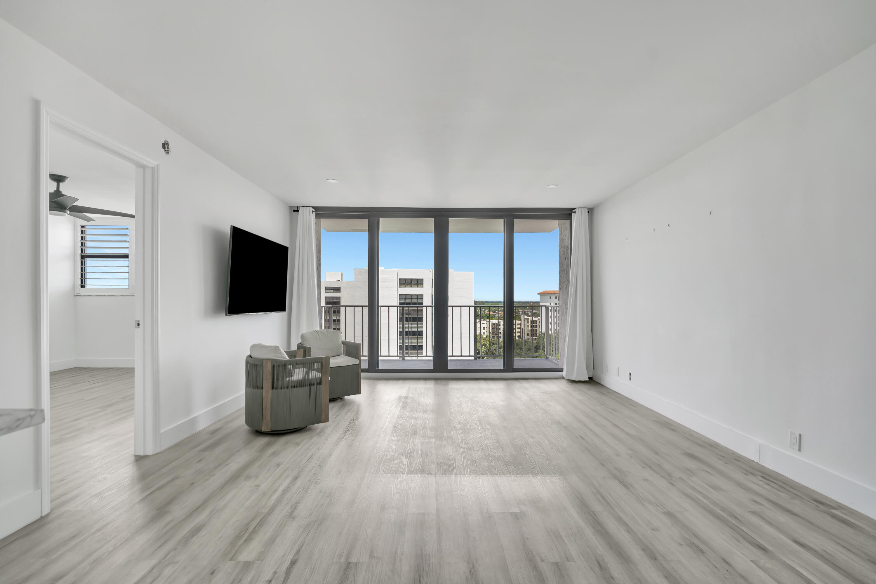 336 Golfview Road 1104