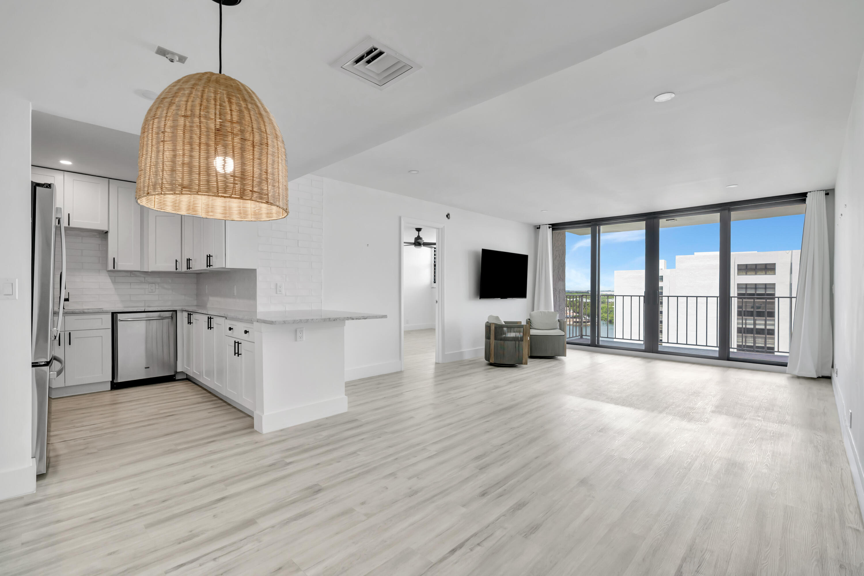 336 Golfview Road 1104