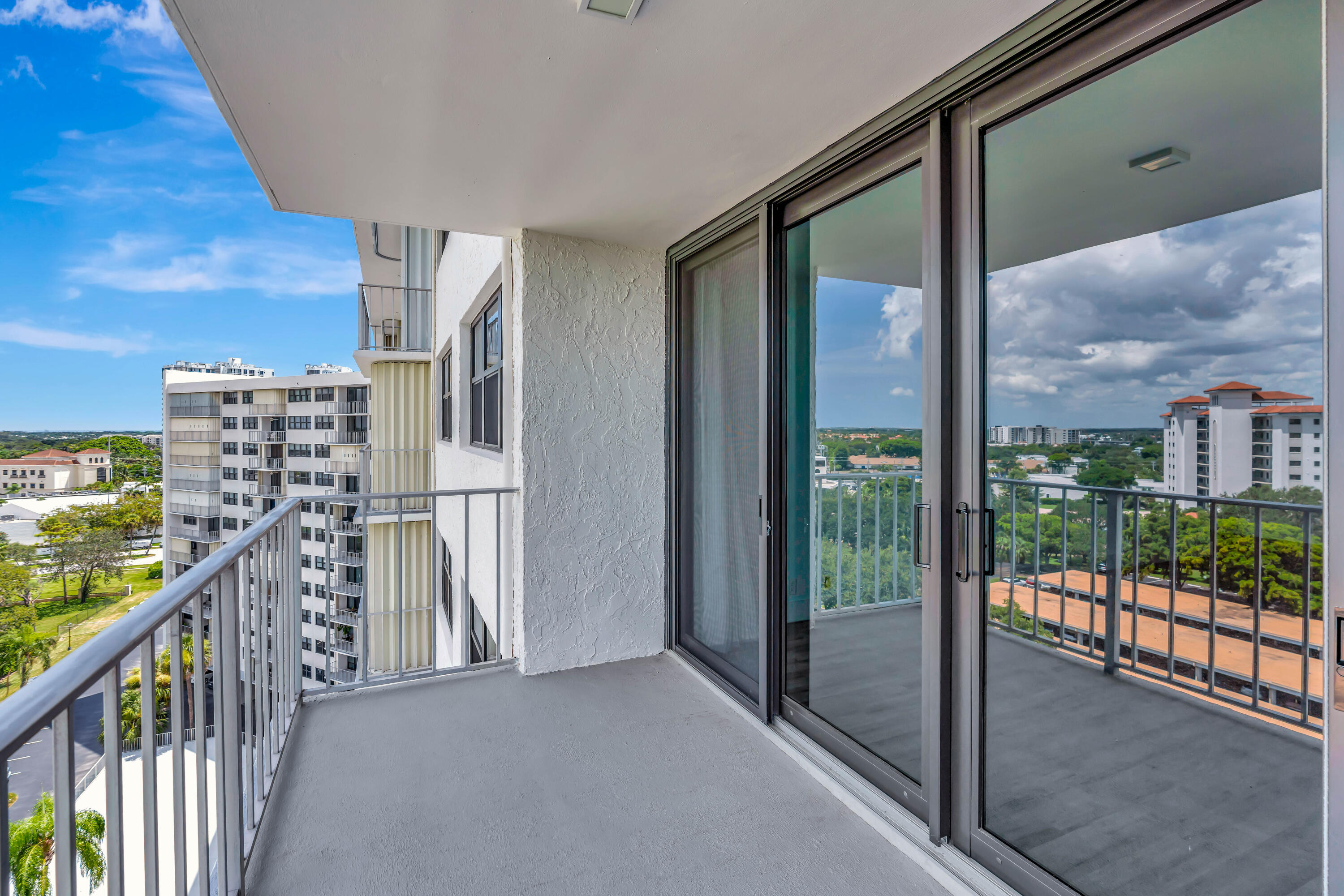 336 Golfview Road 1104