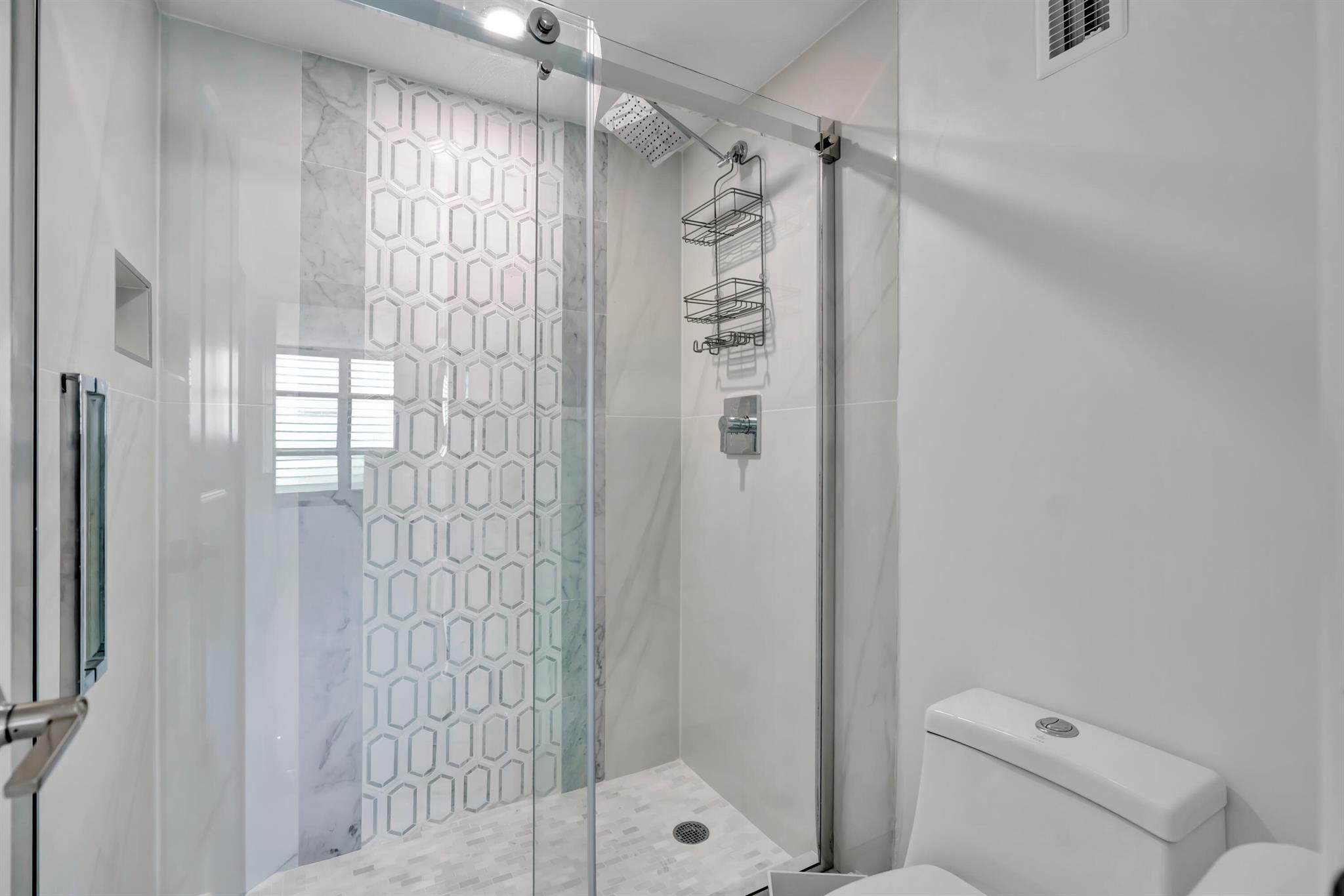 336 Golfview Road 1104