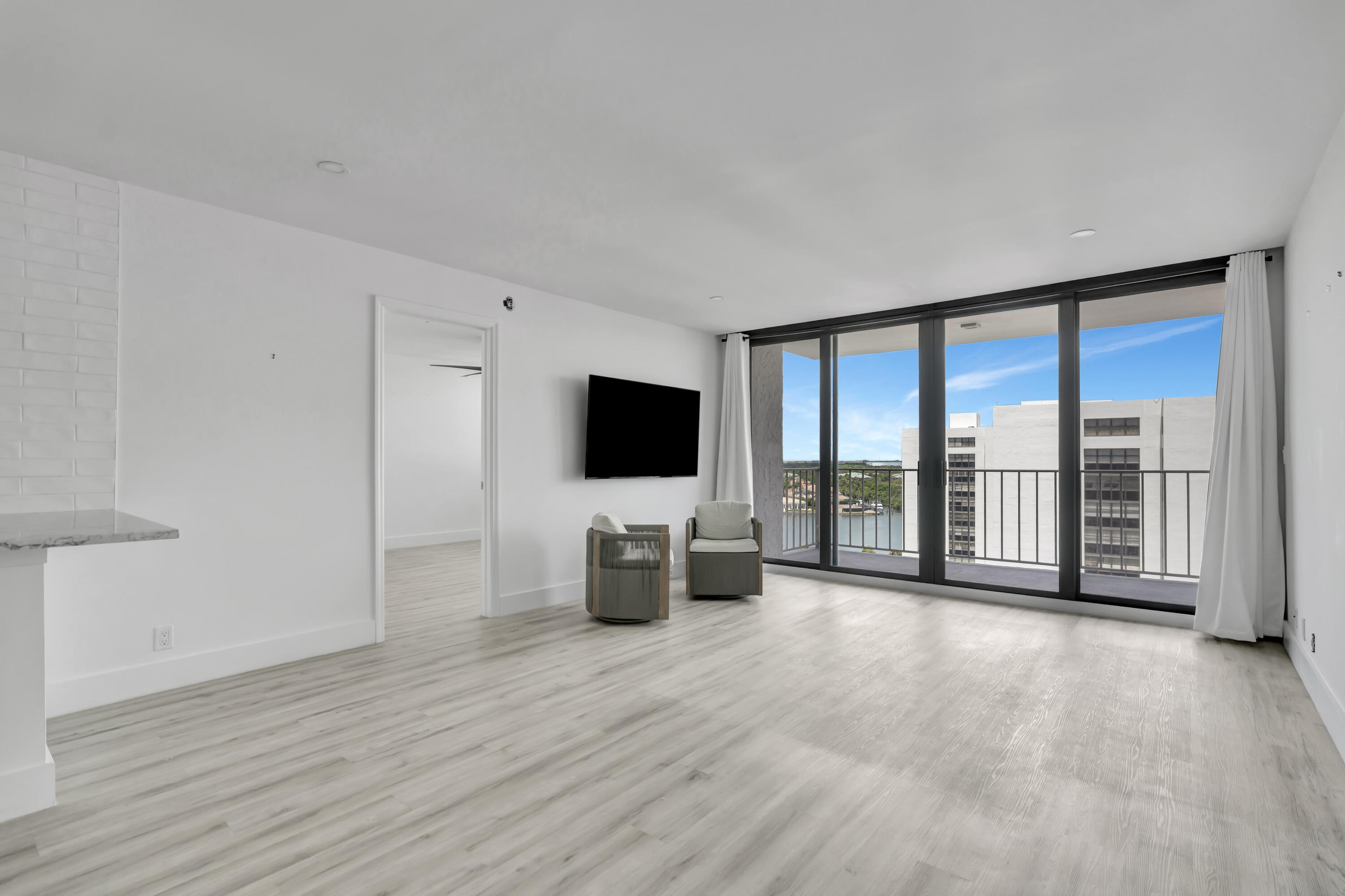 336 Golfview Road 1104