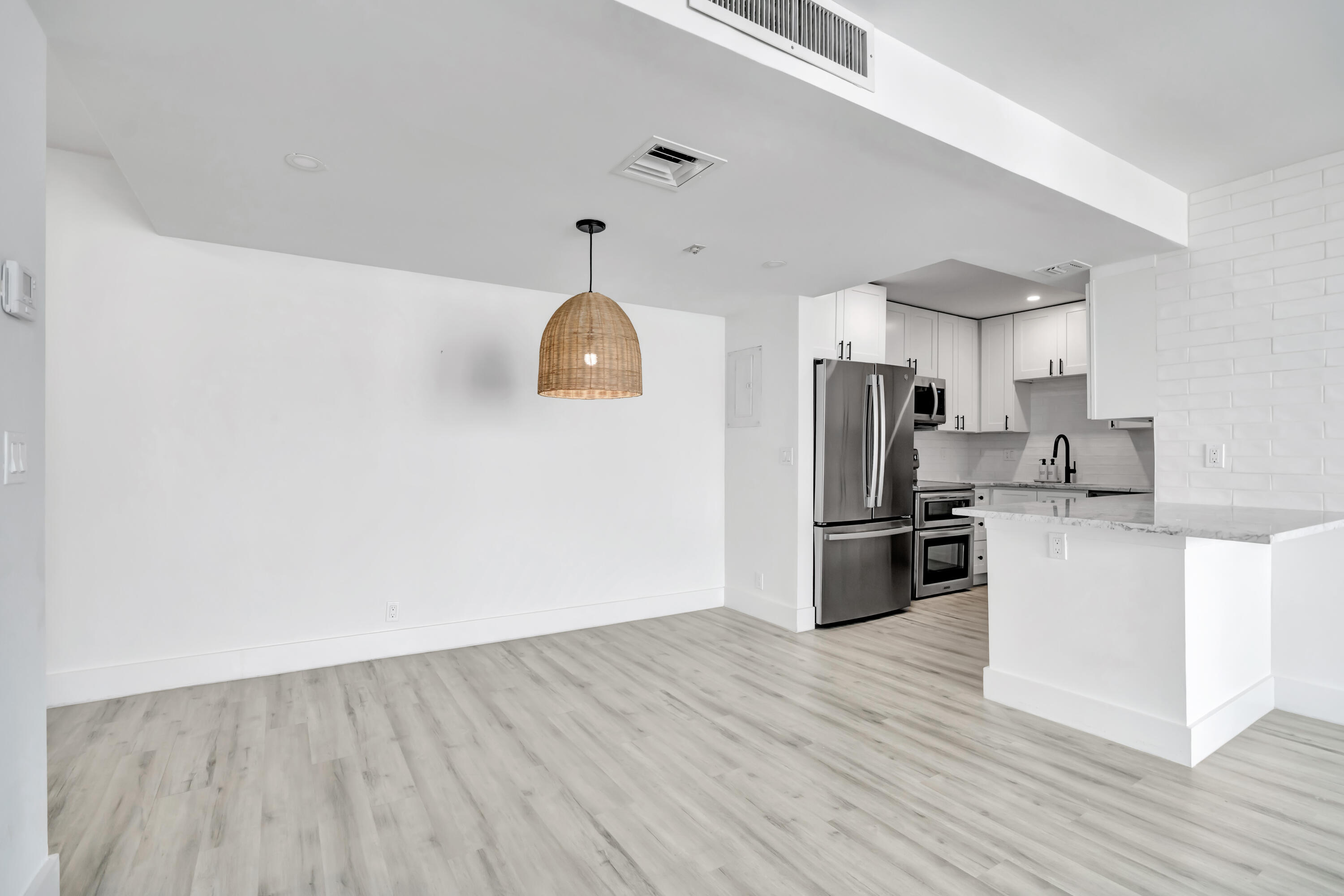 336 Golfview Road 1104