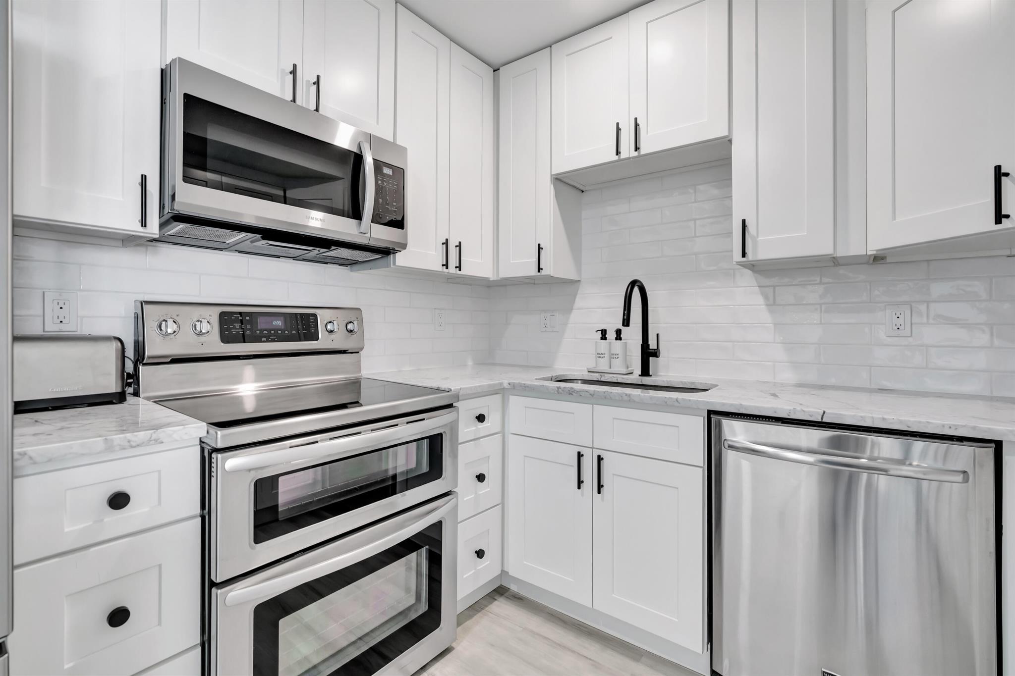 336 Golfview Road 1104