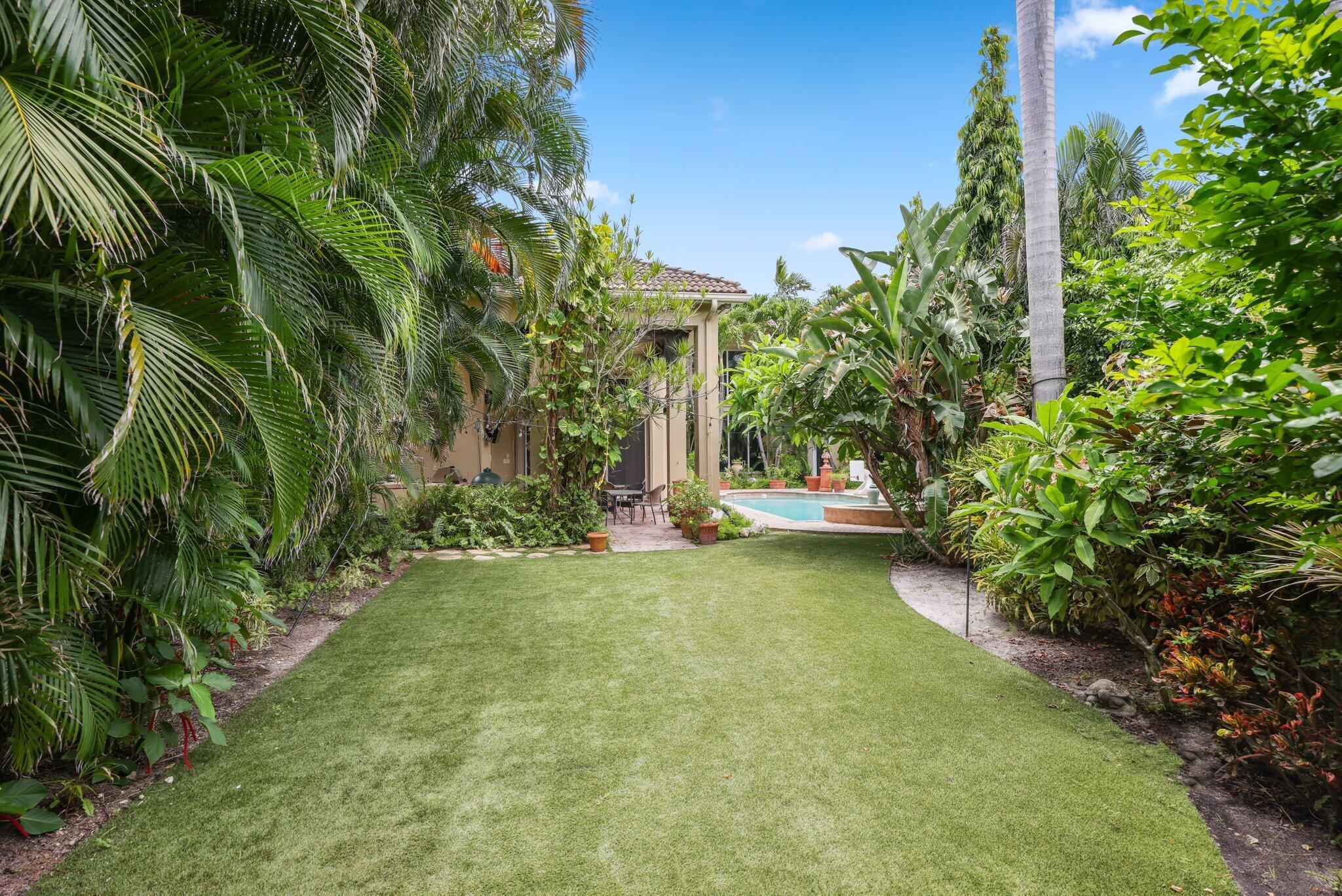 1018 Grand Court