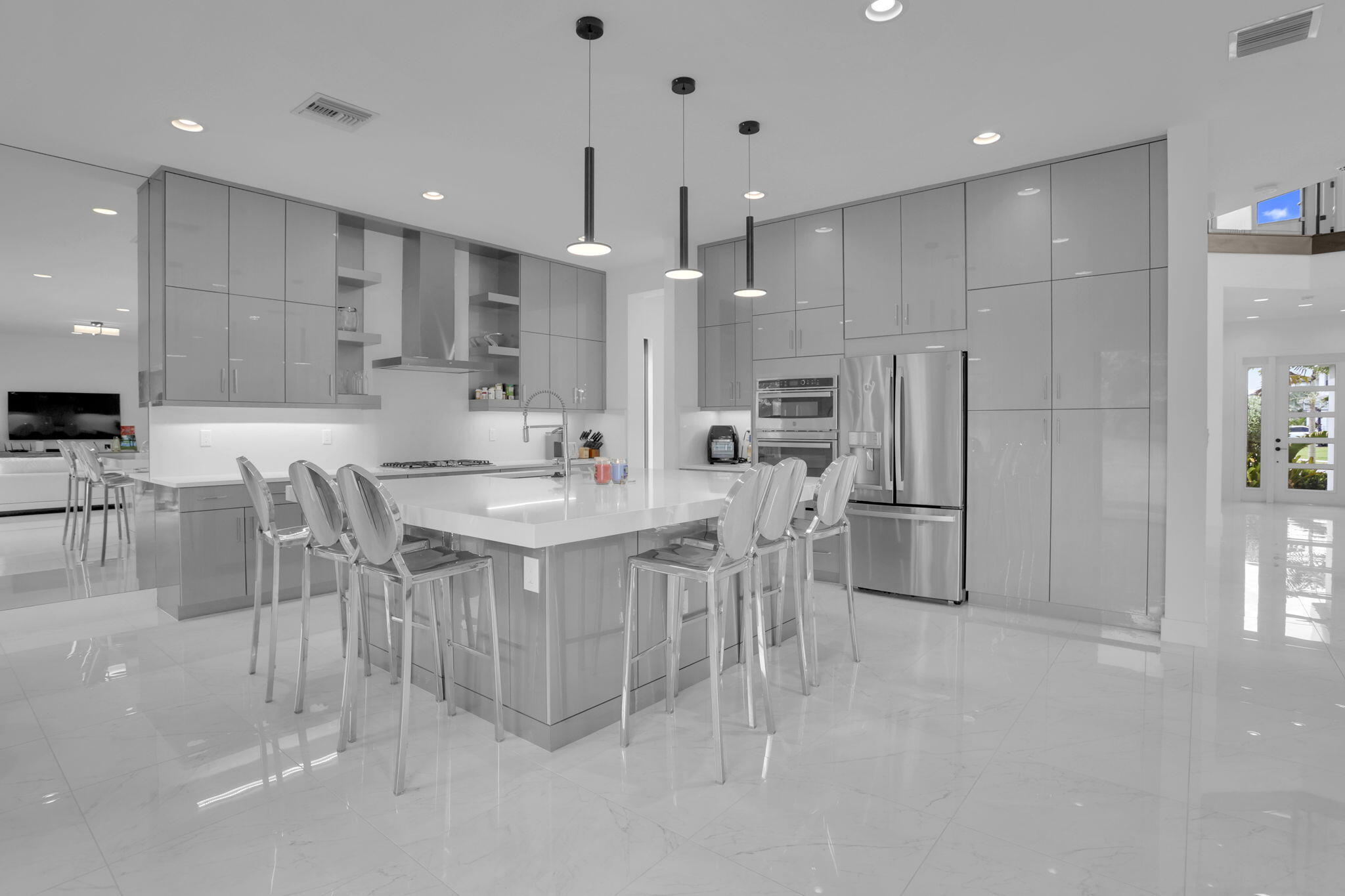 8115 Laurel Falls Drive