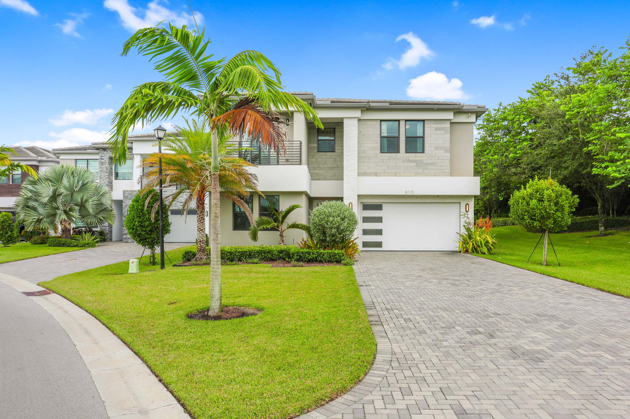 8115 Laurel Falls Drive