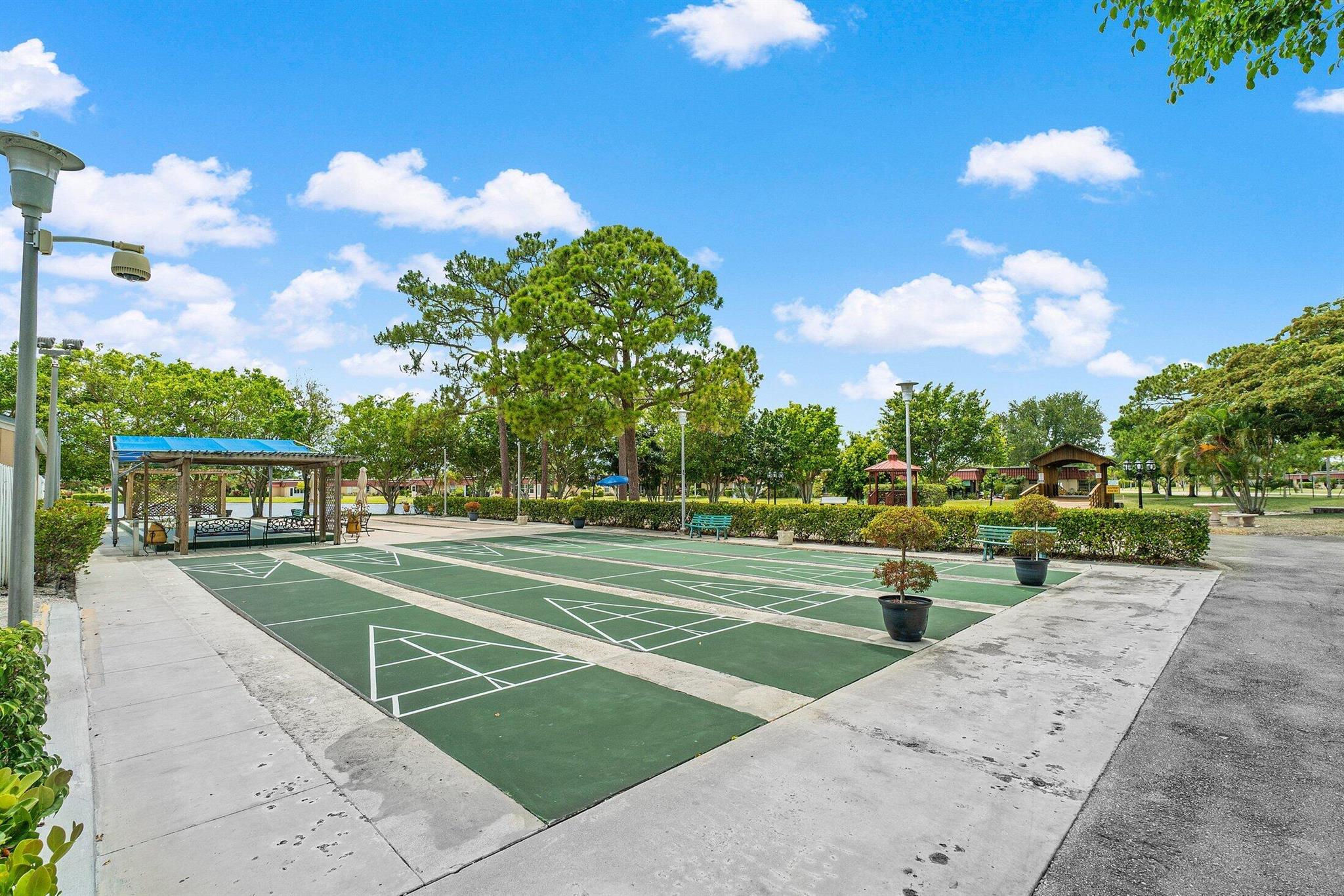 769 Nantucket Circle