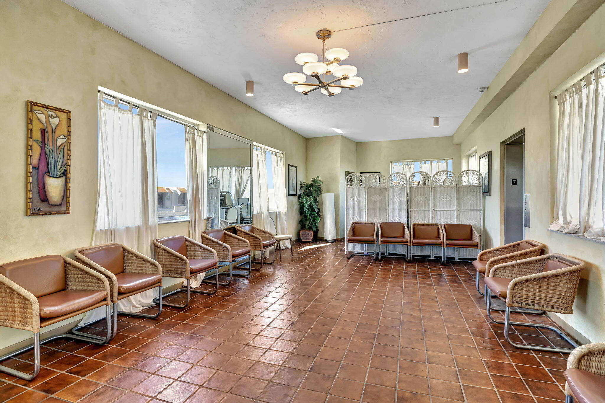 3910 Inverrary Boulevard 601-B